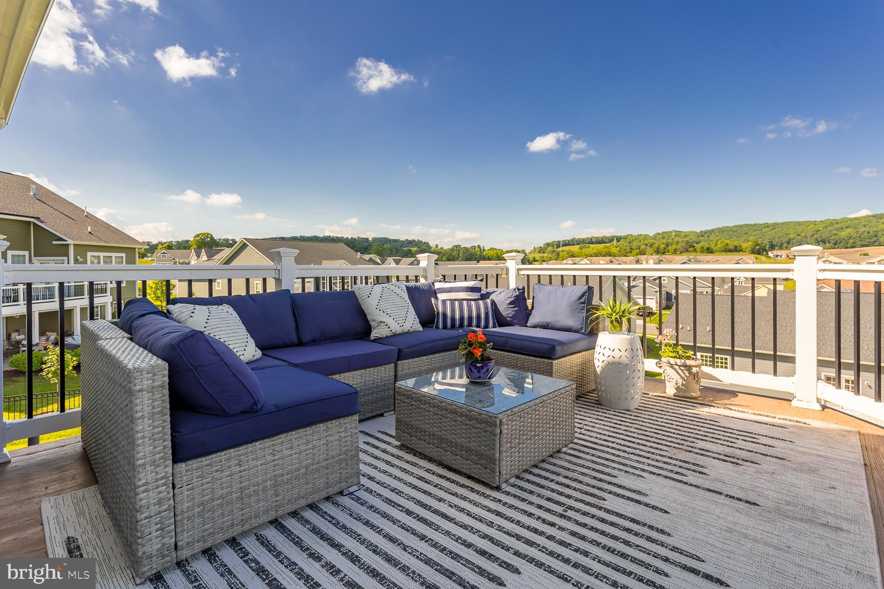 PRESTON LAKE - Residential