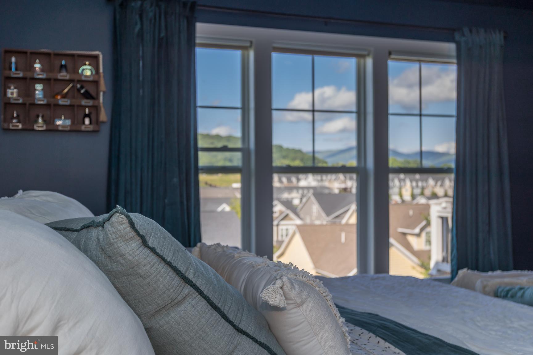 PRESTON LAKE - Residential