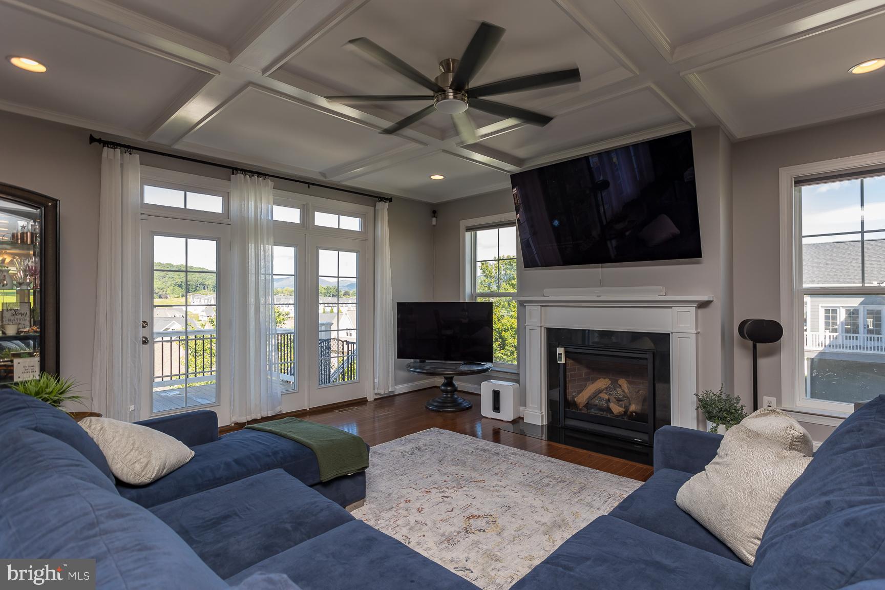 PRESTON LAKE - Residential