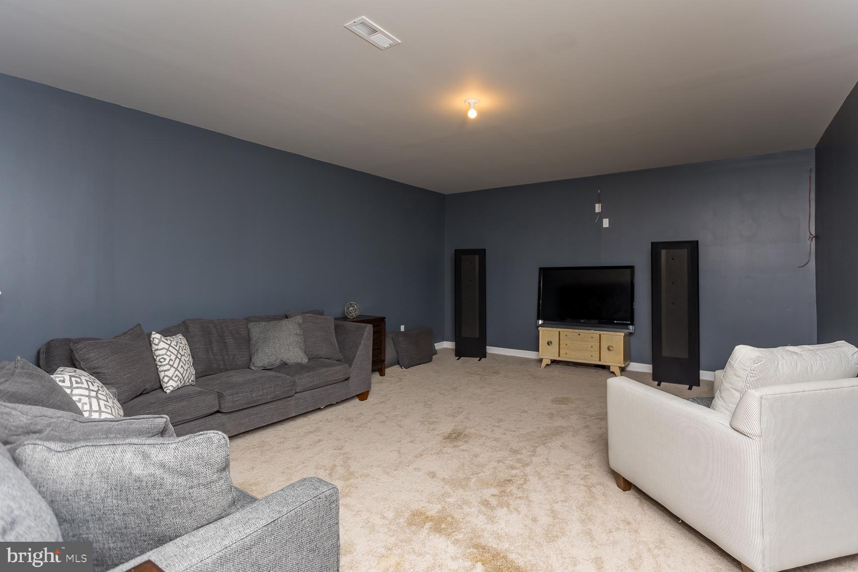 PRESTON LAKE - Residential