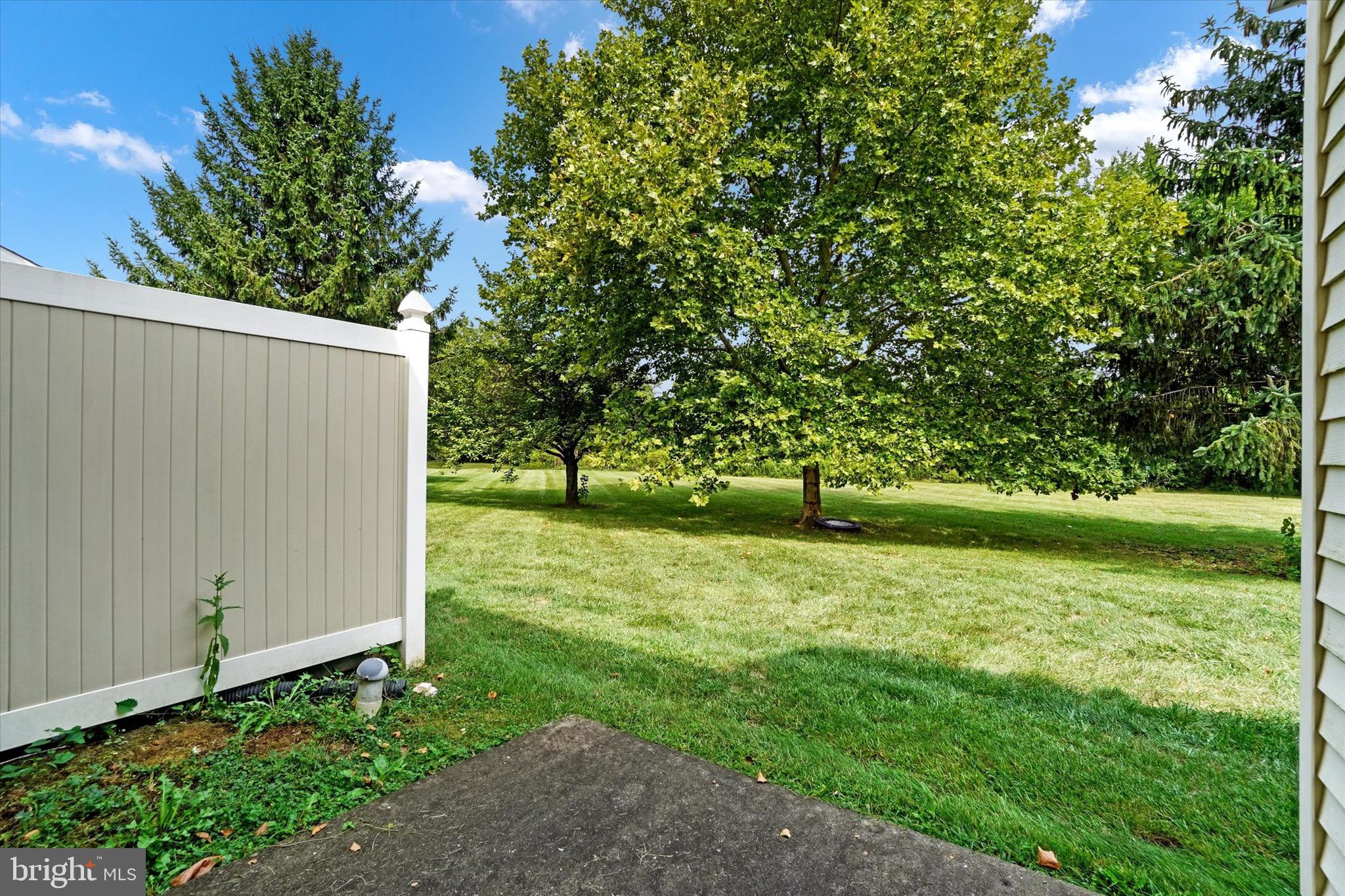 LEXINGTON WOODS - Residential