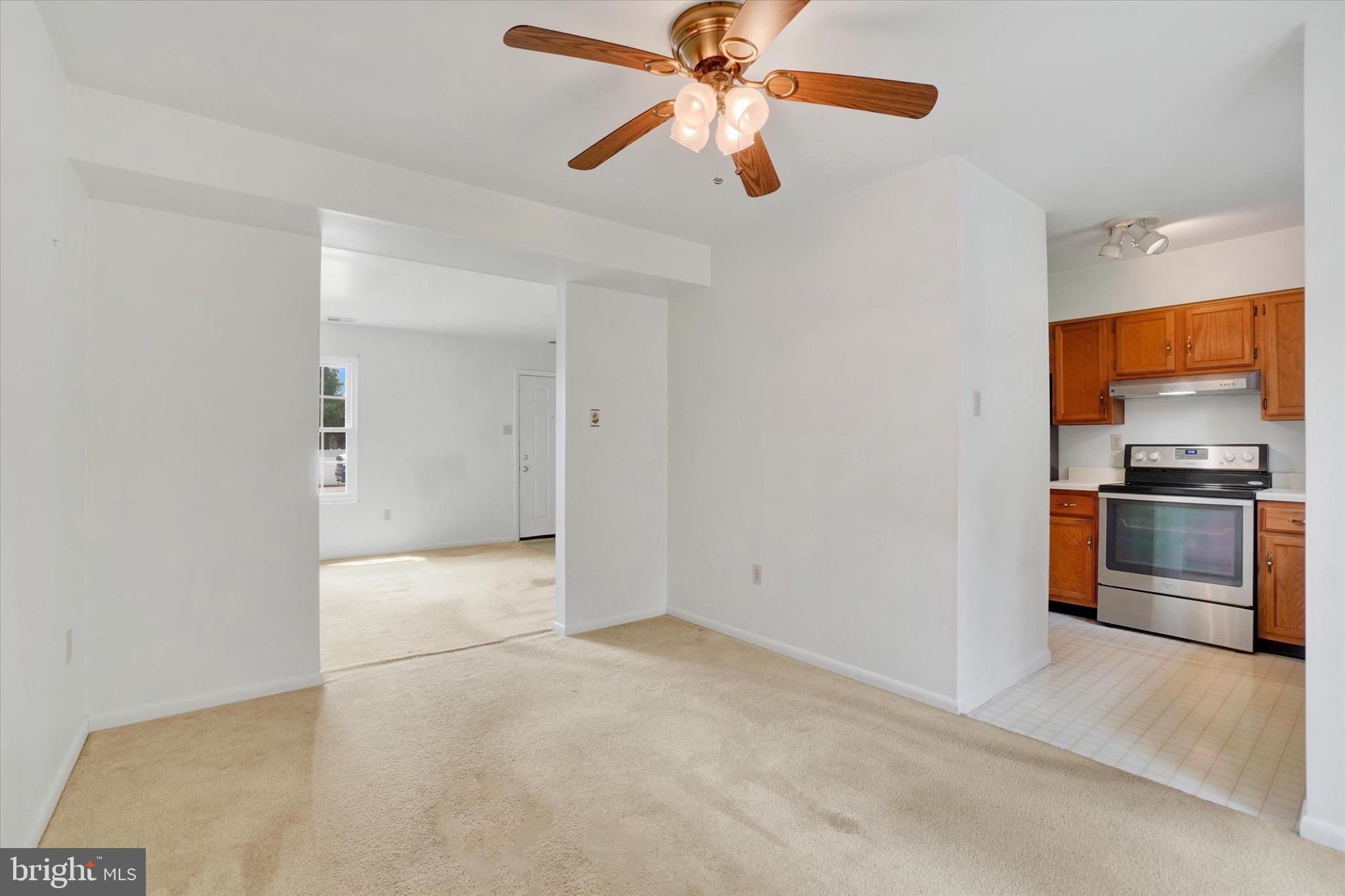 LEXINGTON WOODS - Residential