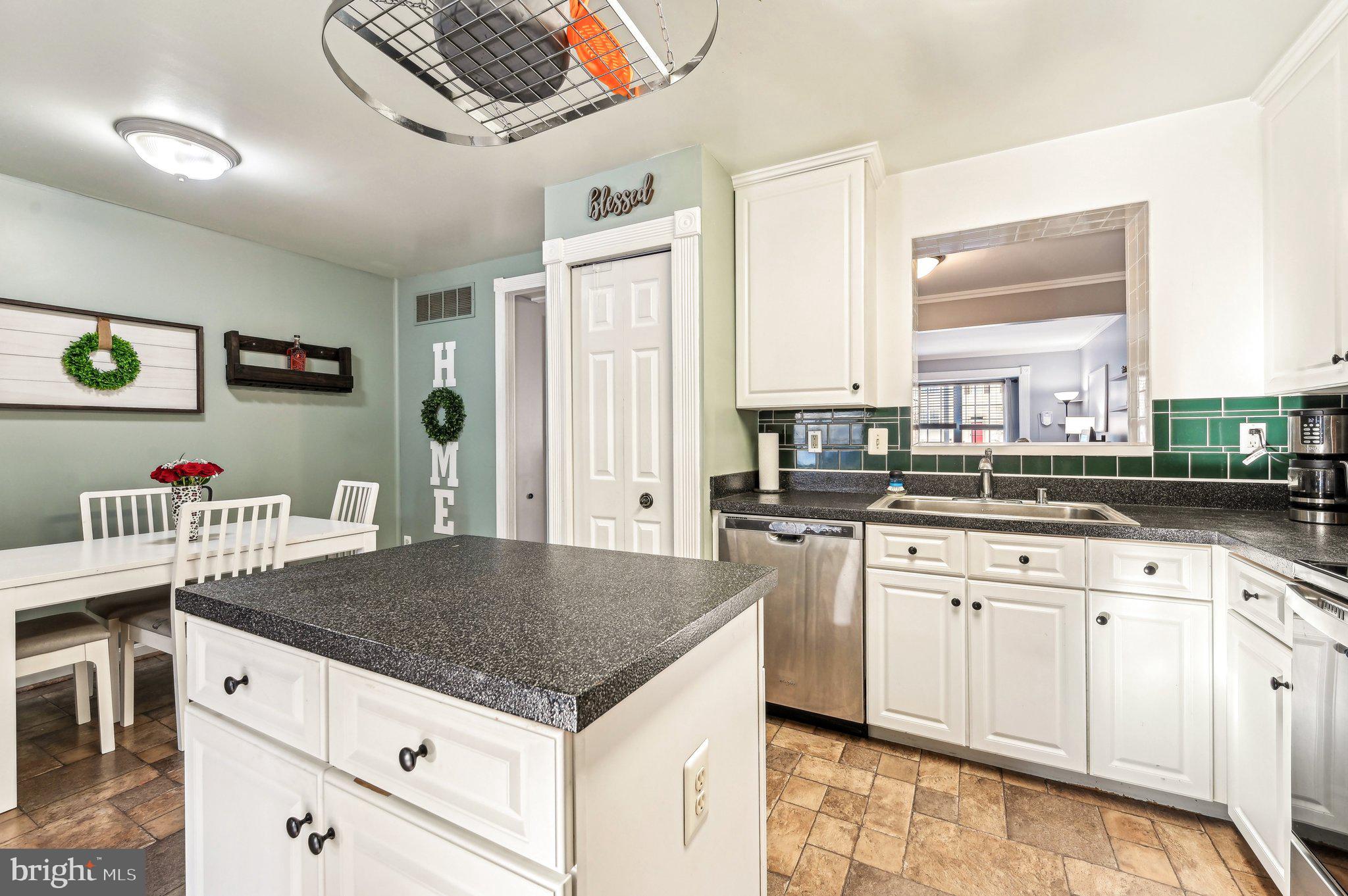 BRISTOL FOREST - Residential