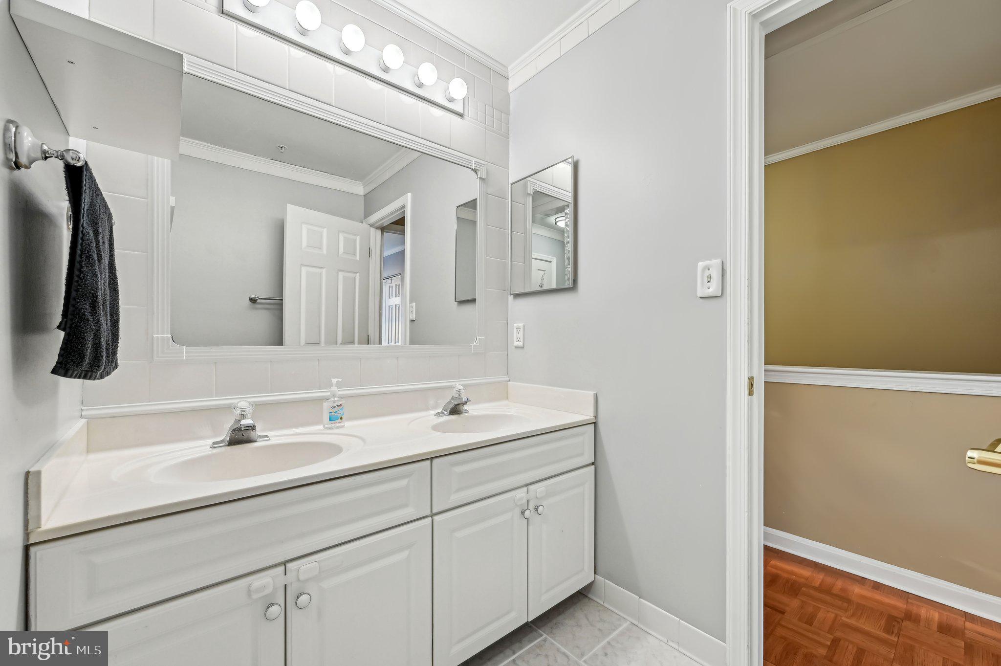 BRISTOL FOREST - Residential