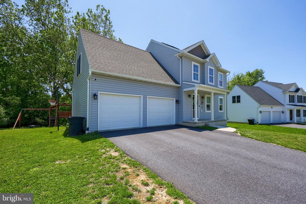 Photo of 19 Tennyson Drive, LANCASTER, PA 17602 (MLS # PALA2070052)