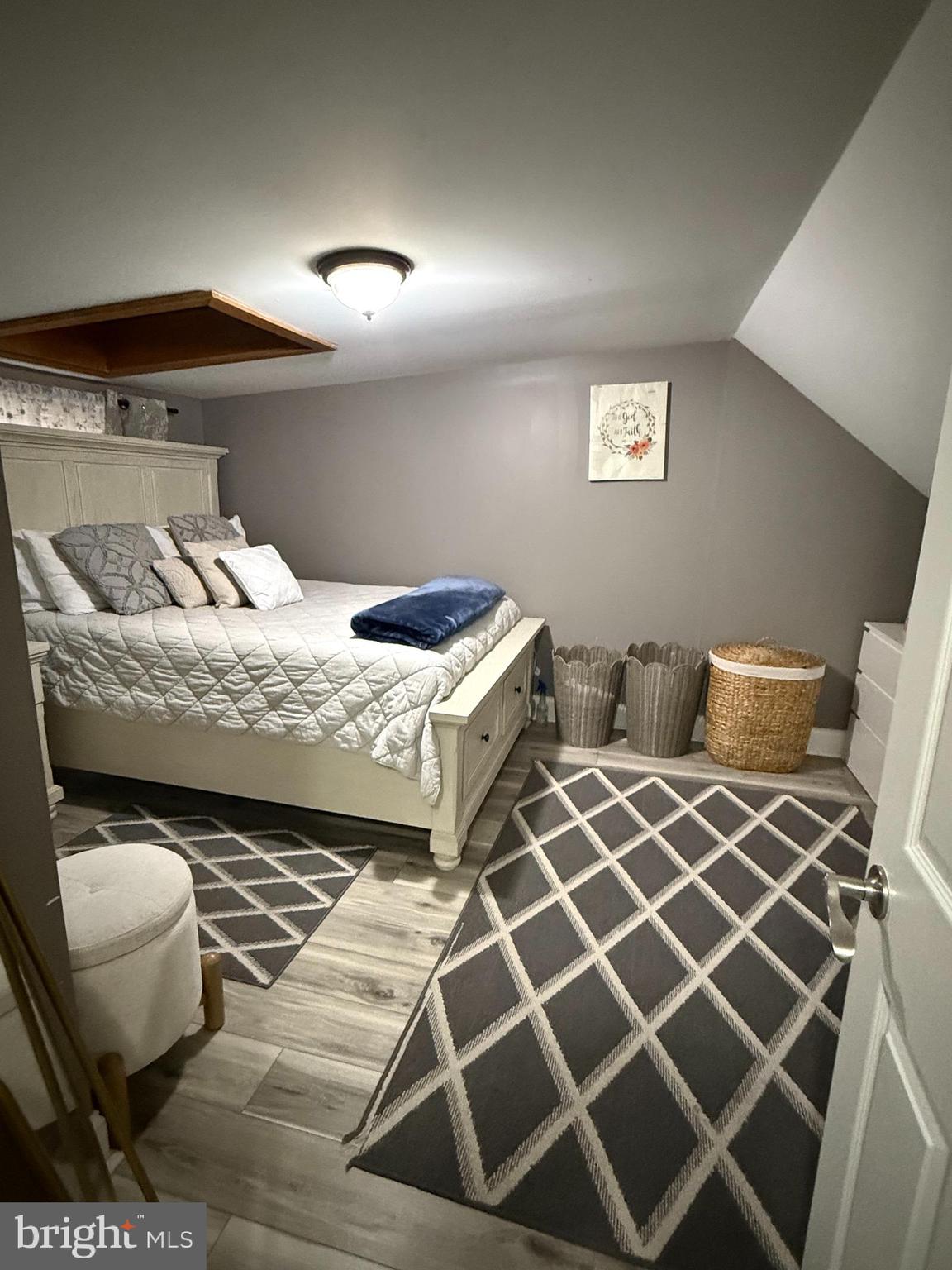 DEFENSE HEIGHTS - Residential