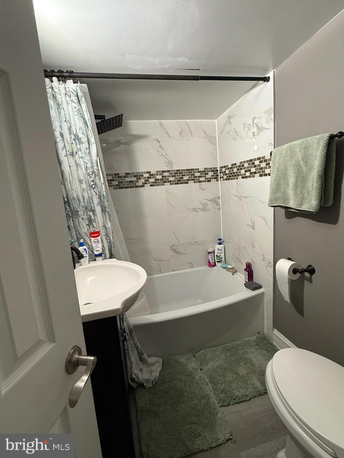 DEFENSE HEIGHTS - Residential