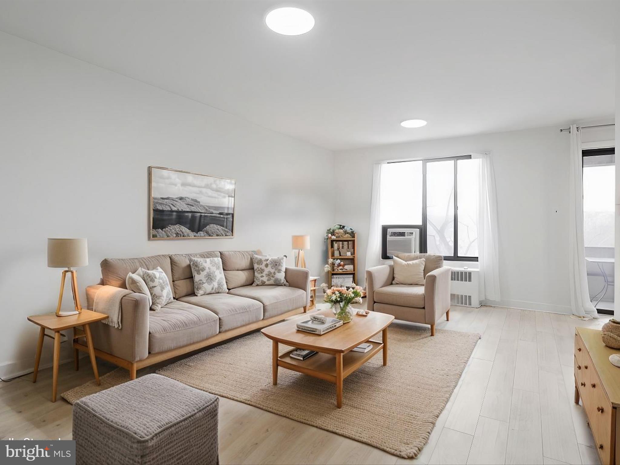 1581 N COLONIAL TERRACE 201-X