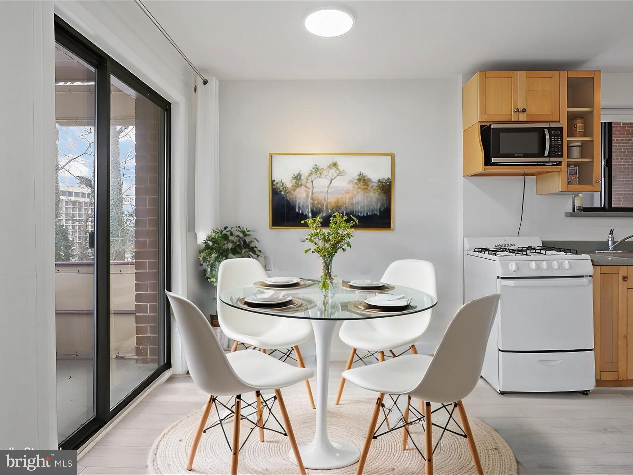 1581 N COLONIAL TERRACE 201-X
