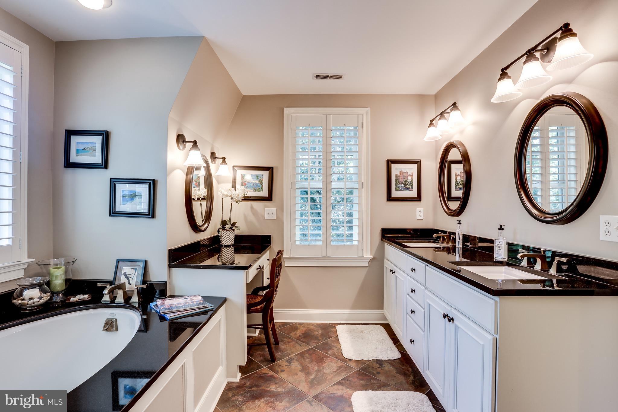 WARDOUR - Residential