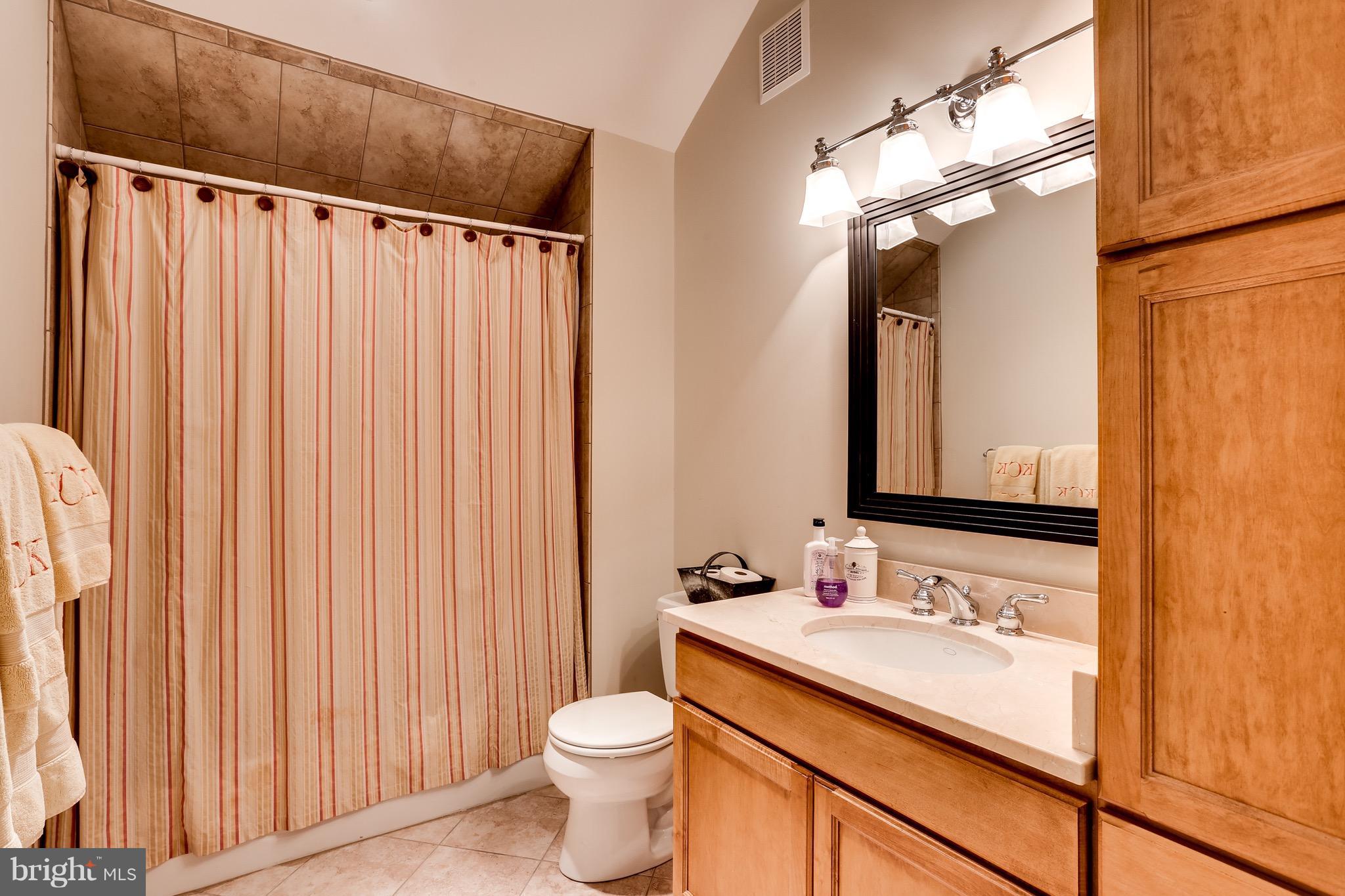 WARDOUR - Residential