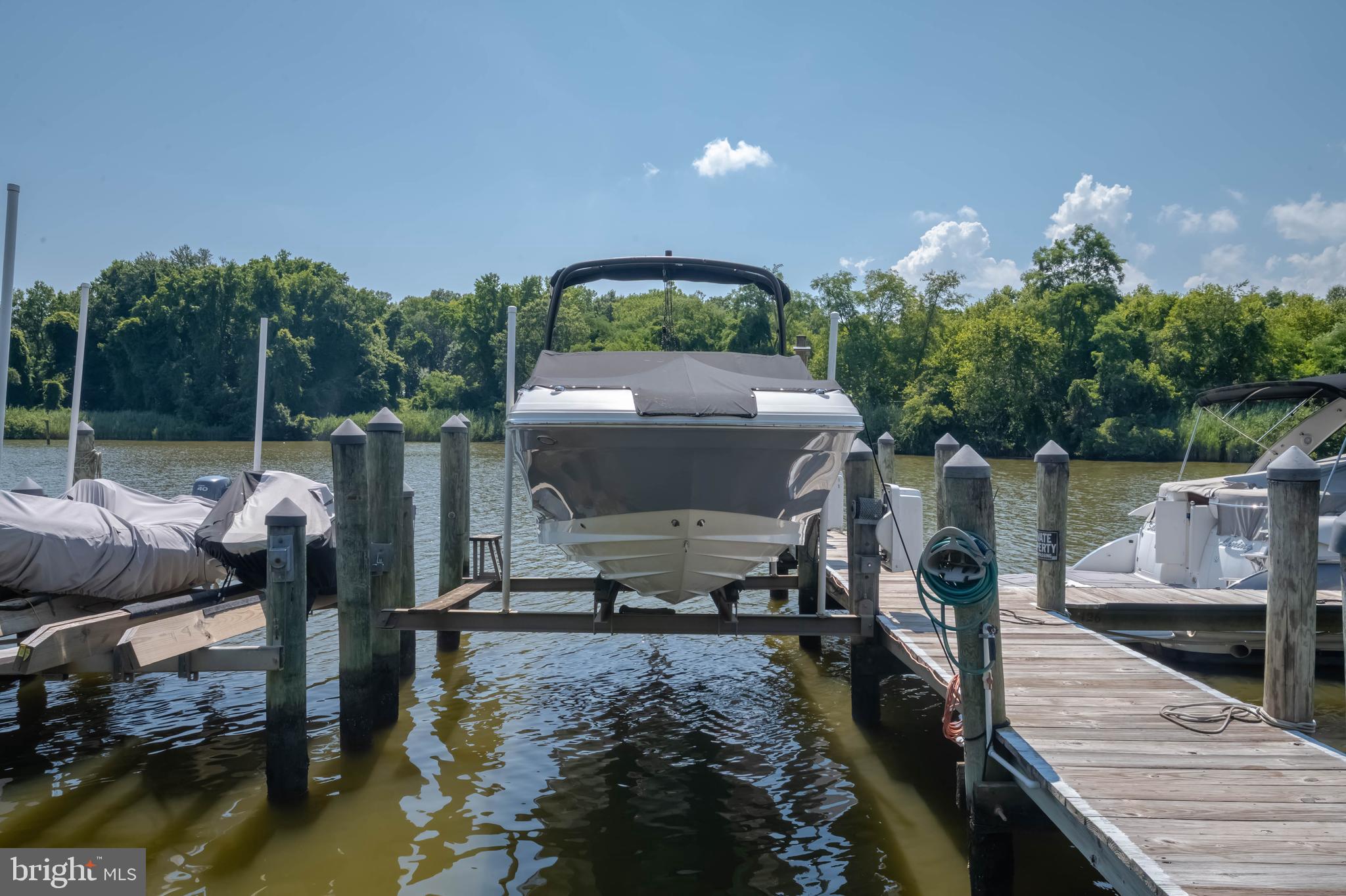 FAIRWINDS - Residential