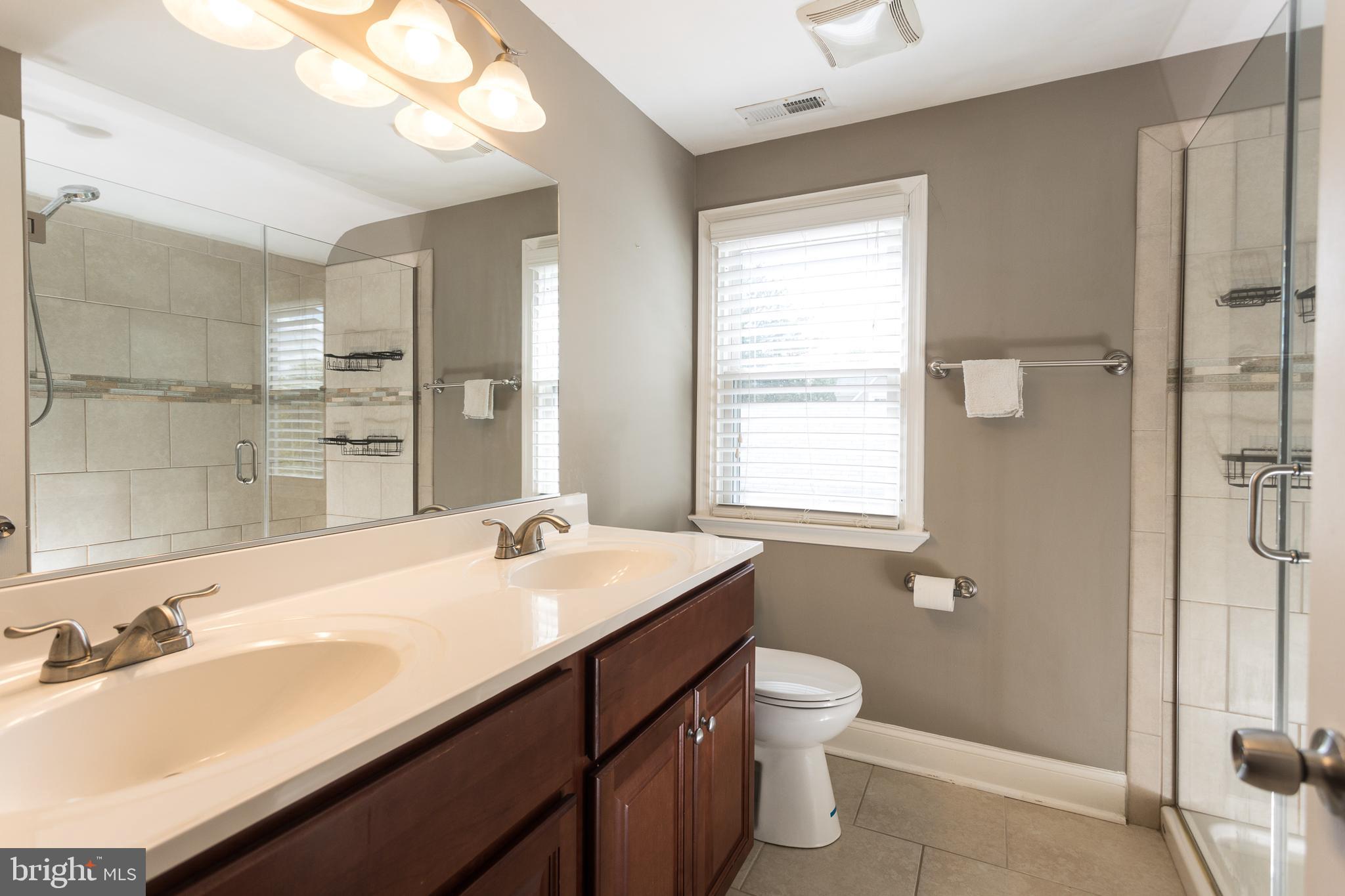 KENSINGTON - Residential
