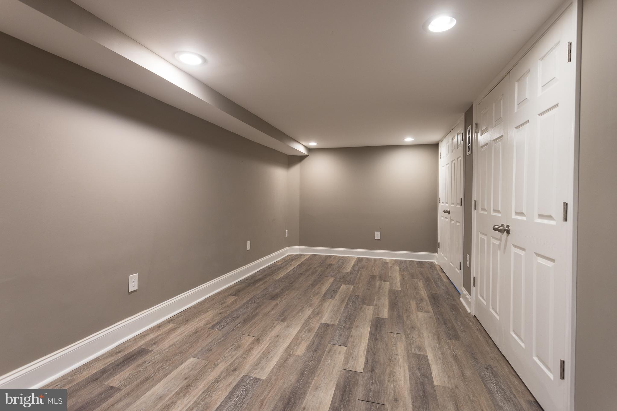 KENSINGTON - Residential