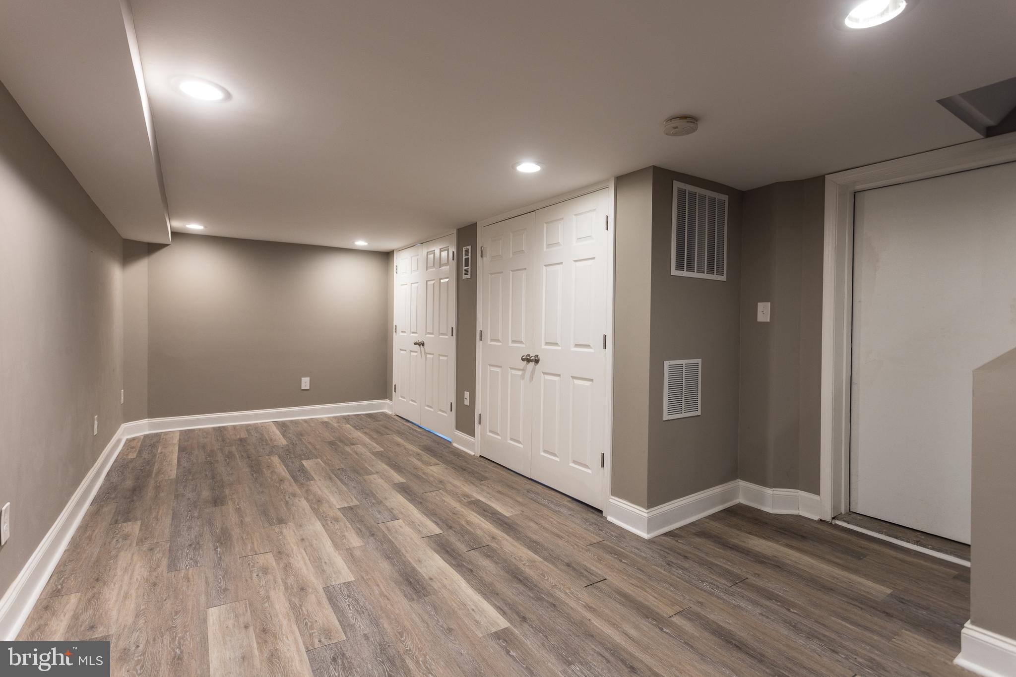 KENSINGTON - Residential