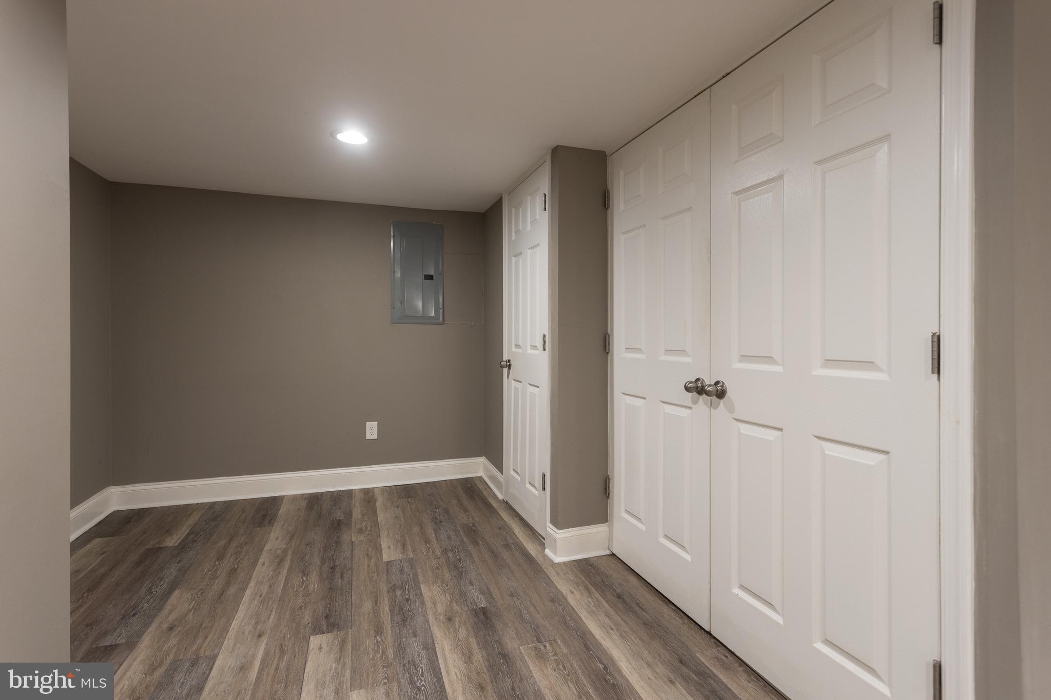KENSINGTON - Residential