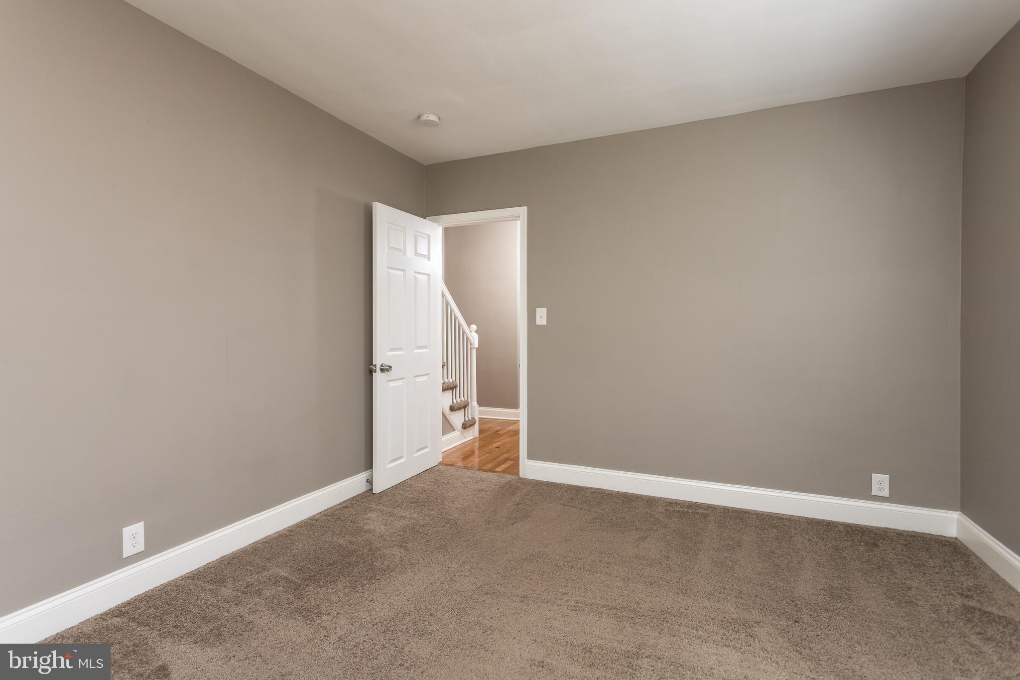 KENSINGTON - Residential