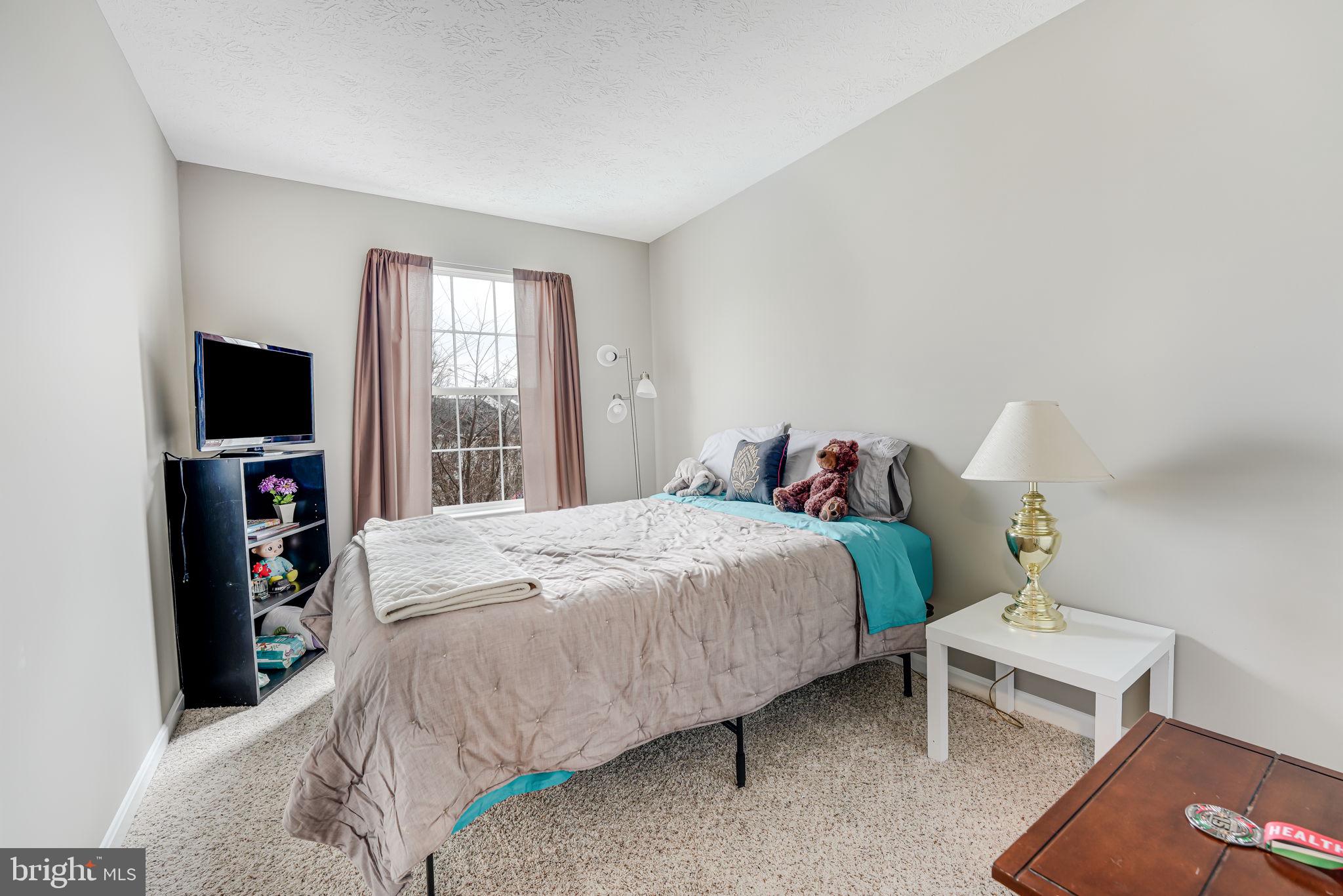 HAMPTON OAKS - Residential