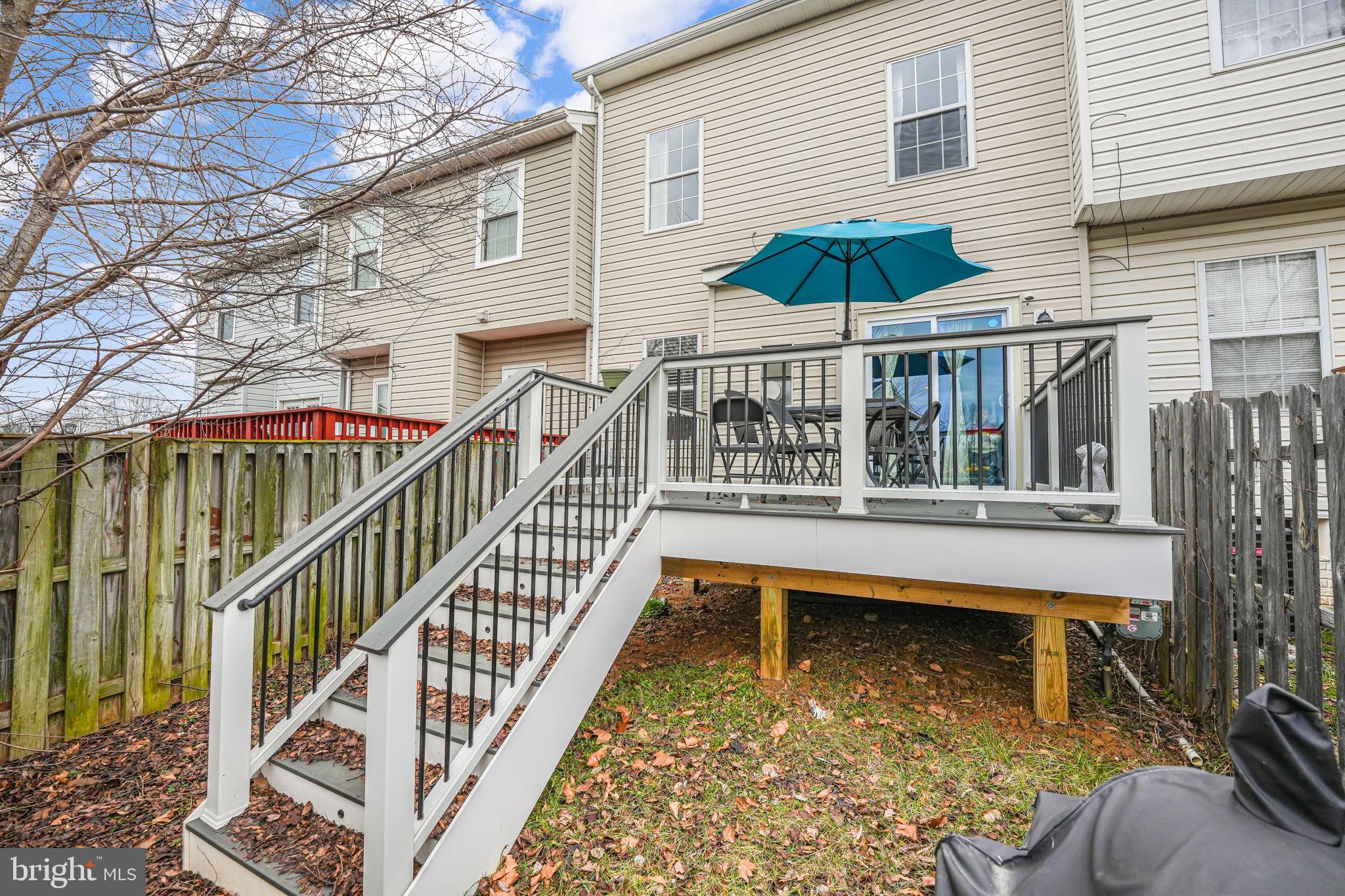 HAMPTON OAKS - Residential