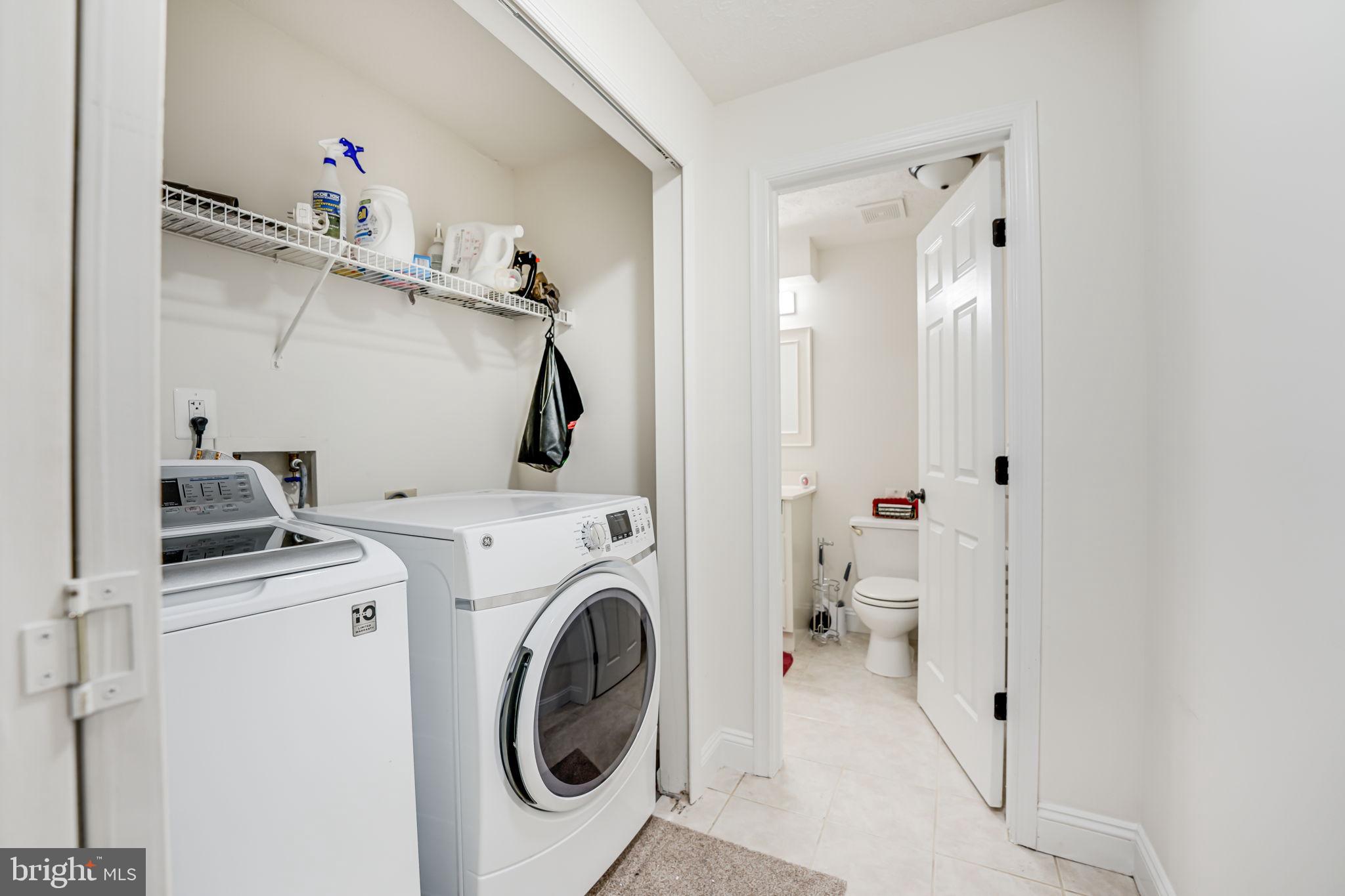 HAMPTON OAKS - Residential
