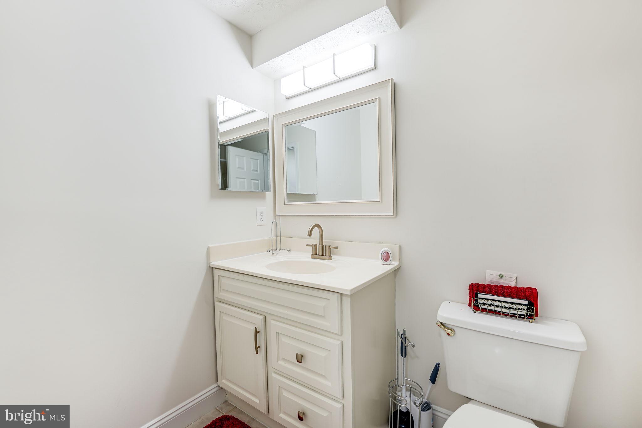 HAMPTON OAKS - Residential