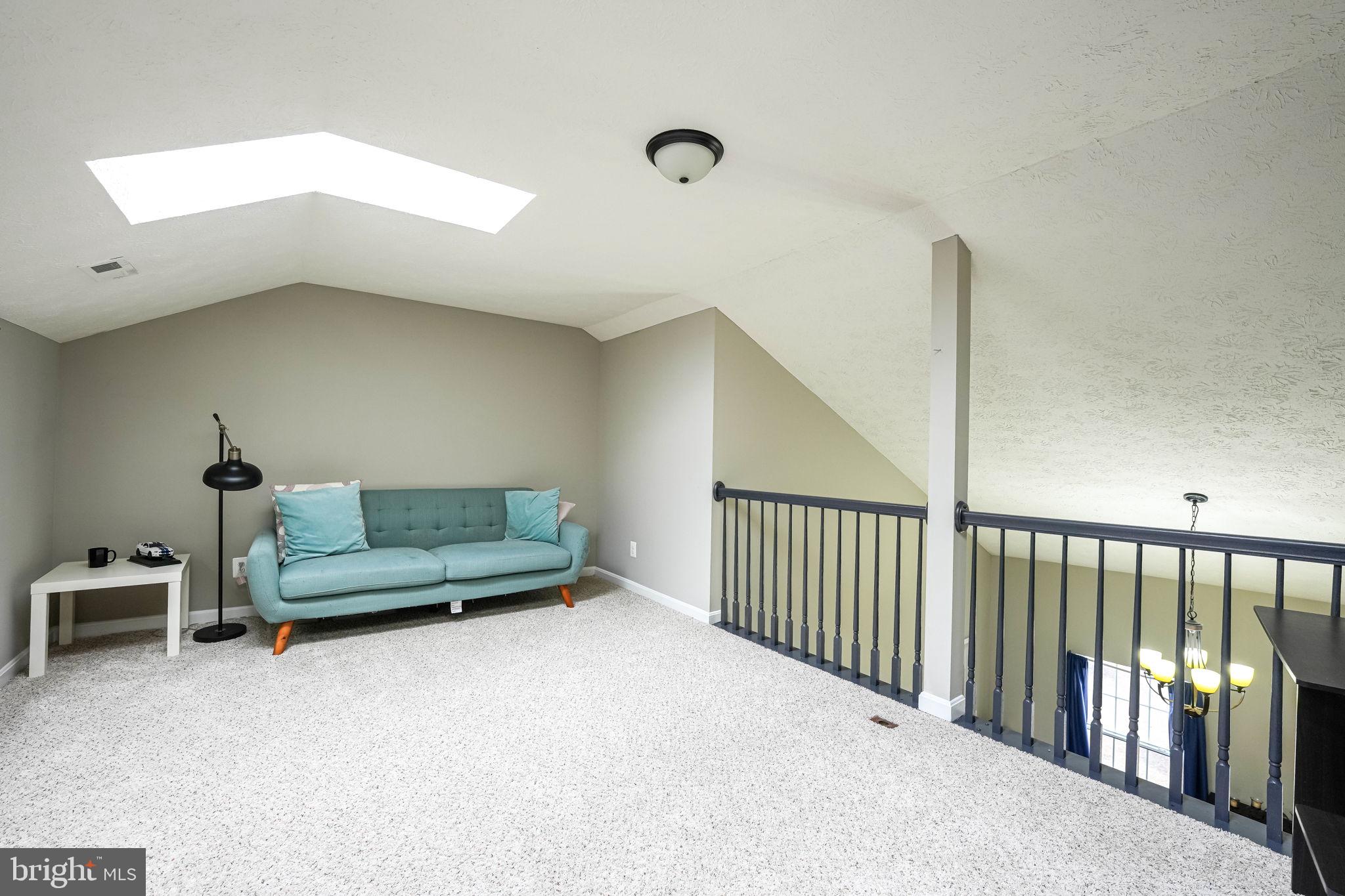 HAMPTON OAKS - Residential