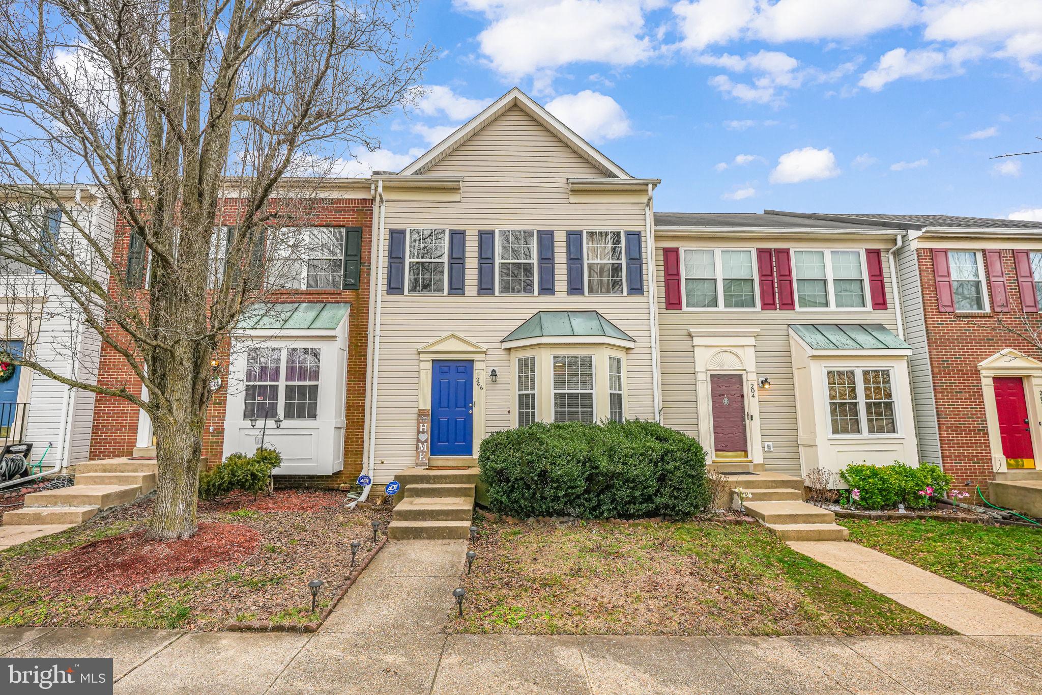 HAMPTON OAKS - Residential