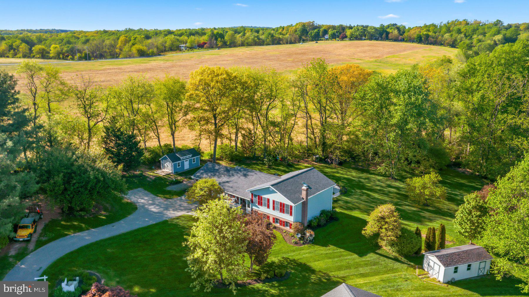 2955 SUMMER DRIVE