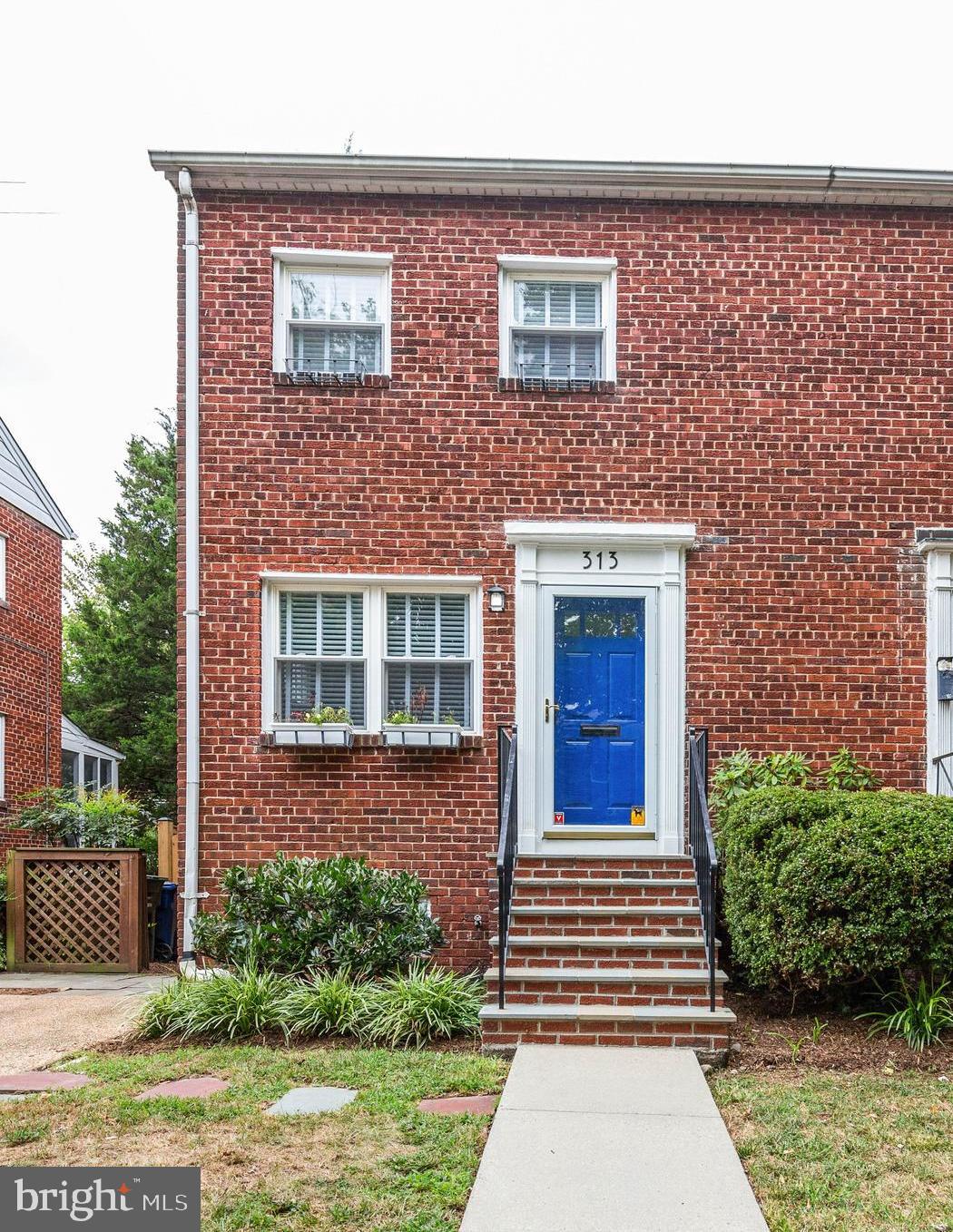 ROSEMONT PARK - Residential