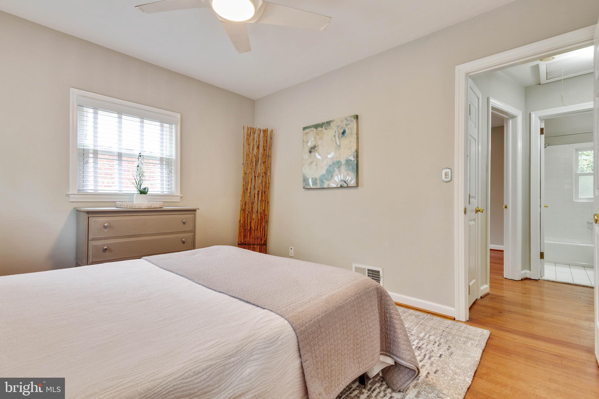 ROSEMONT PARK - Residential