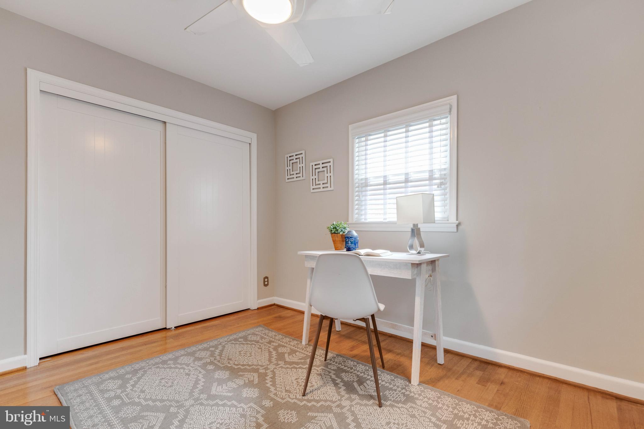 ROSEMONT PARK - Residential