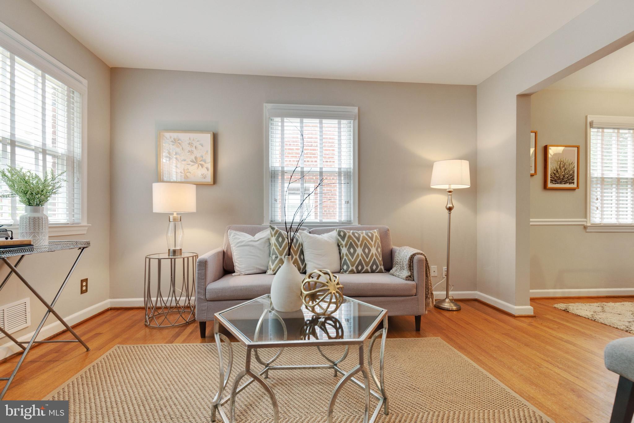 ROSEMONT PARK - Residential