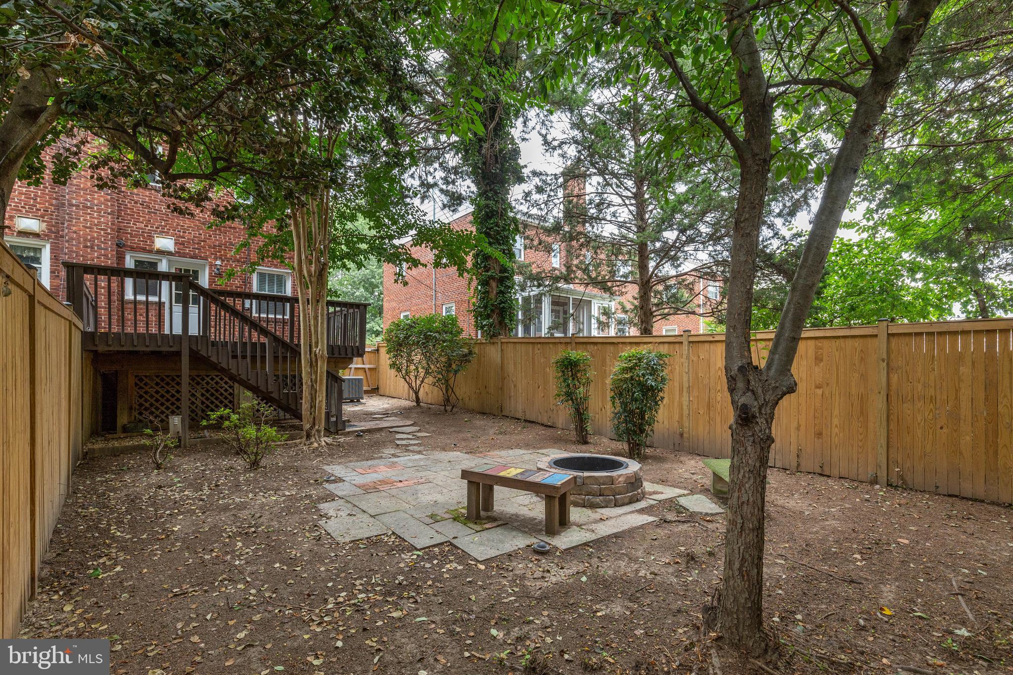 ROSEMONT PARK - Residential