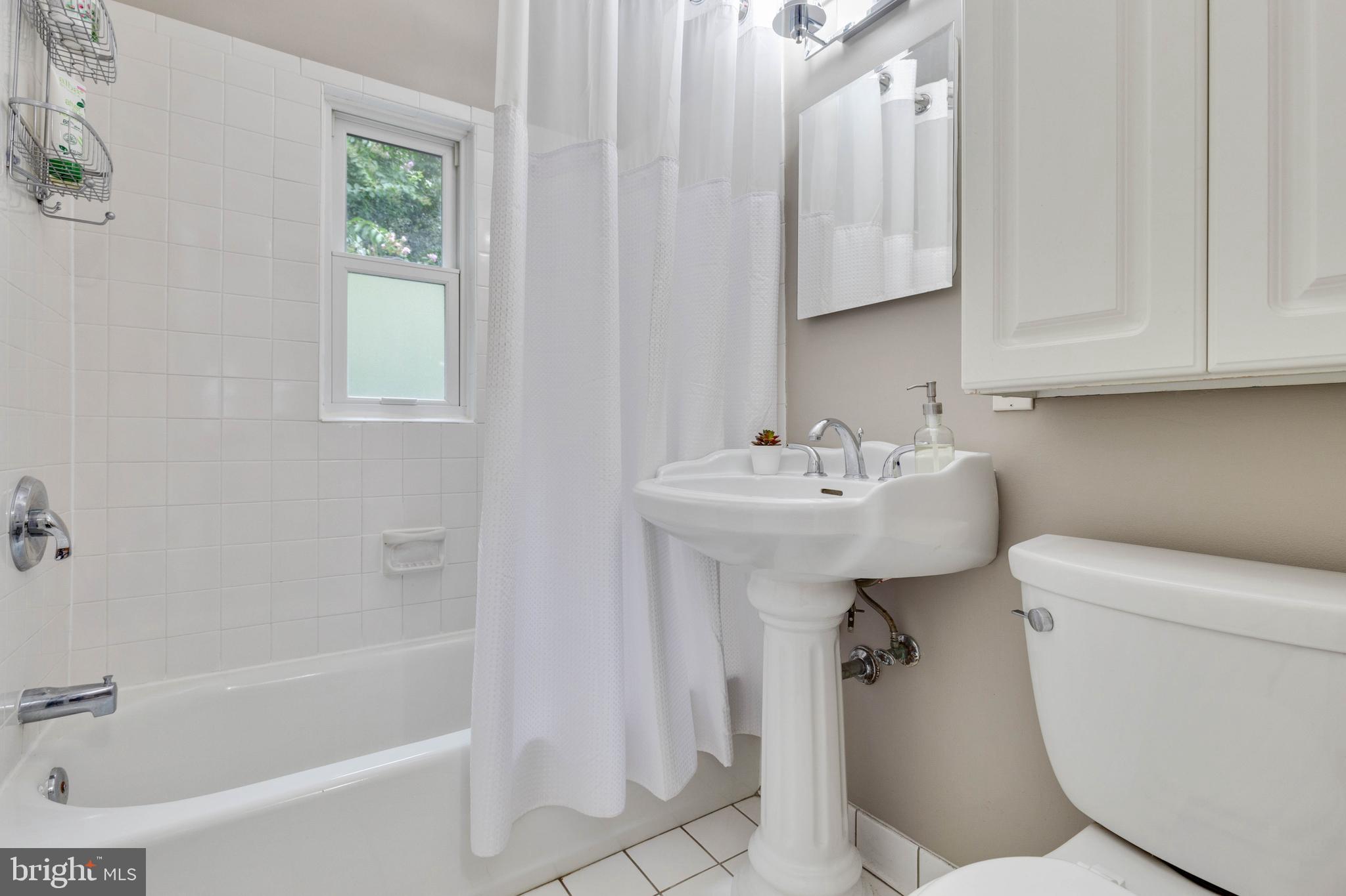 ROSEMONT PARK - Residential