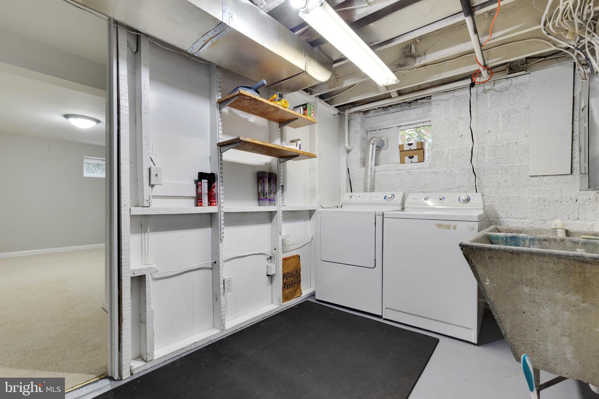 ROSEMONT PARK - Residential