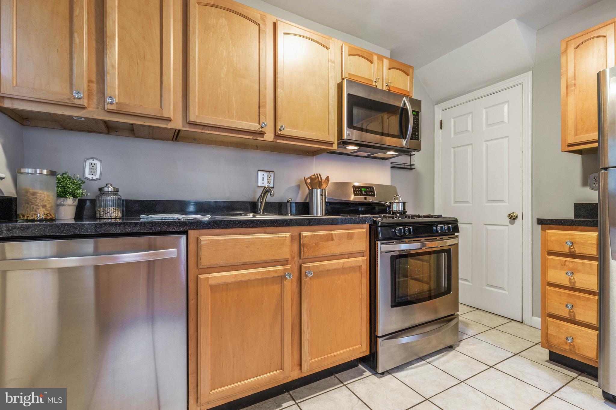 ROSEMONT PARK - Residential