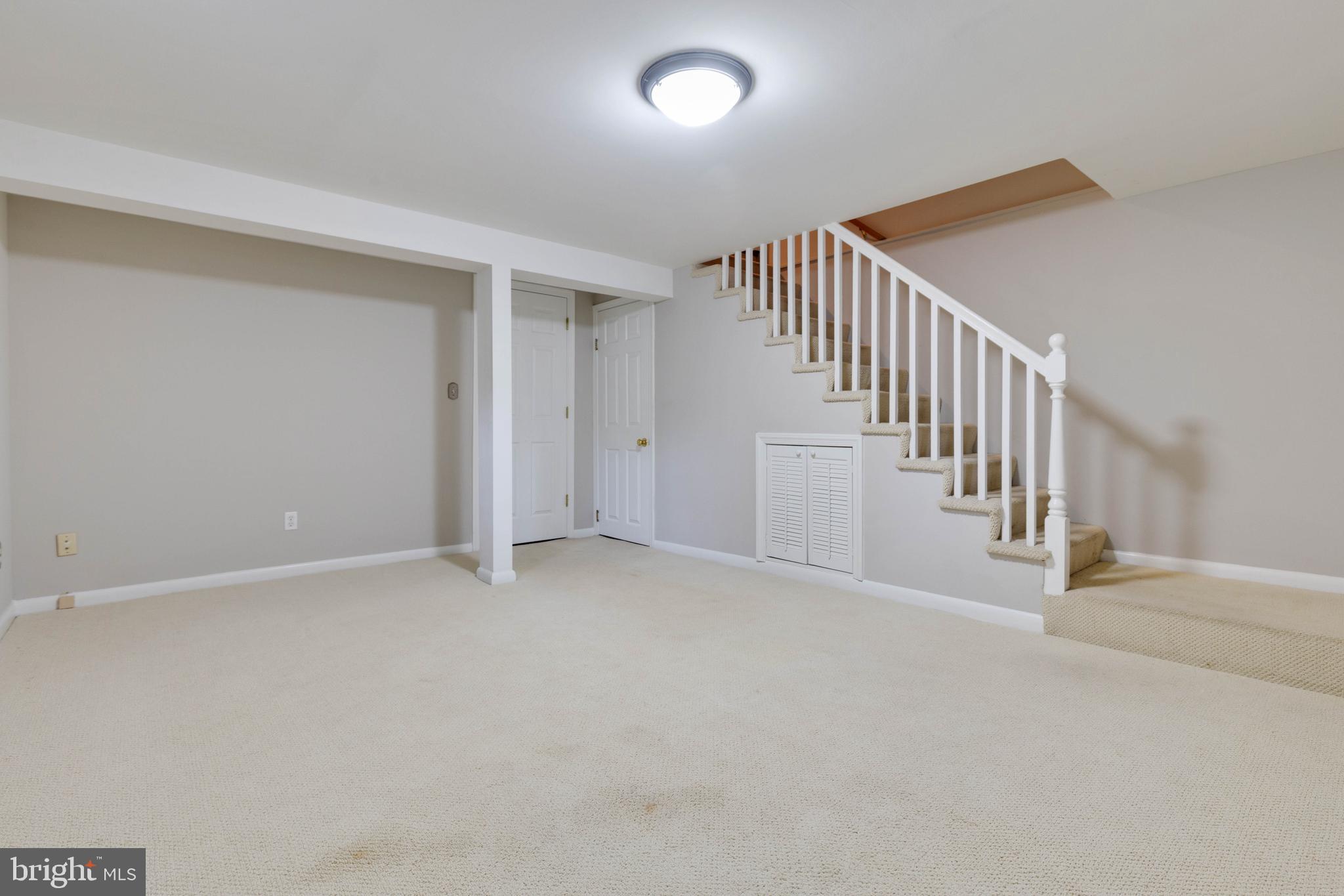 ROSEMONT PARK - Residential