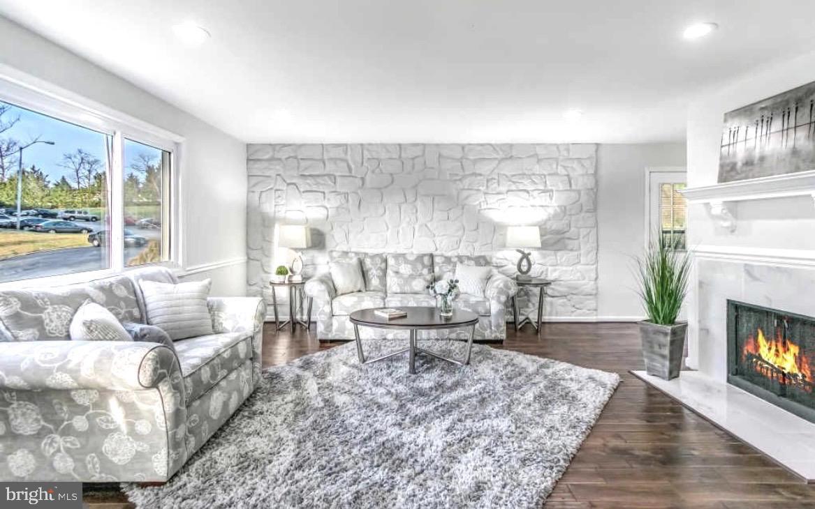 227 EASTON S
