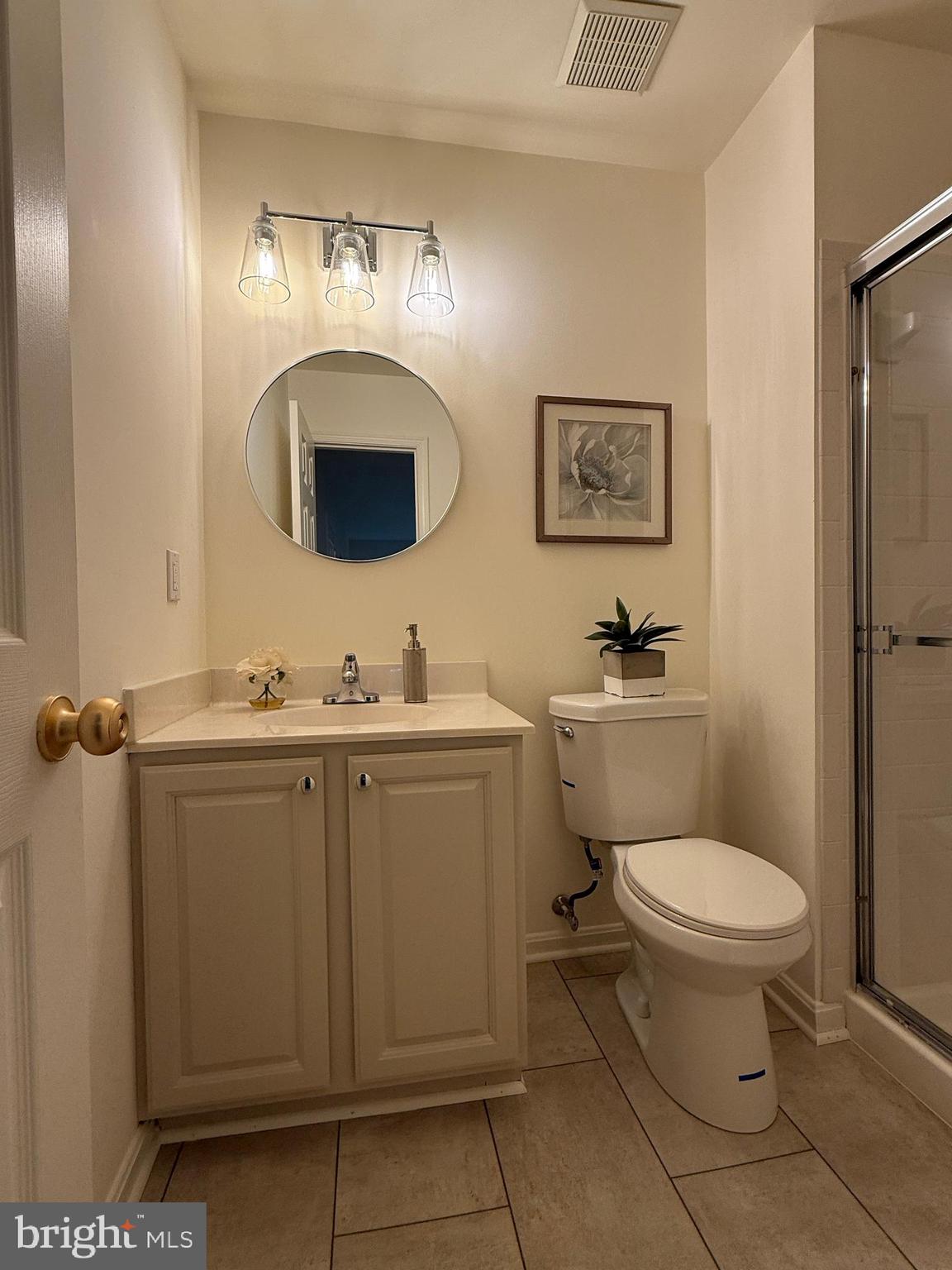 KINGSTOWNE - Residential