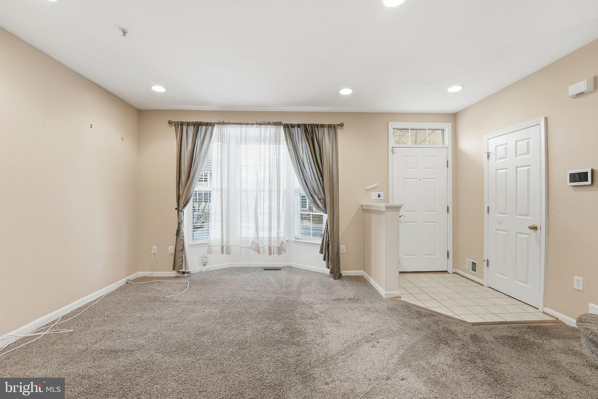 ST CHARLES HUNTINGTON - Residential