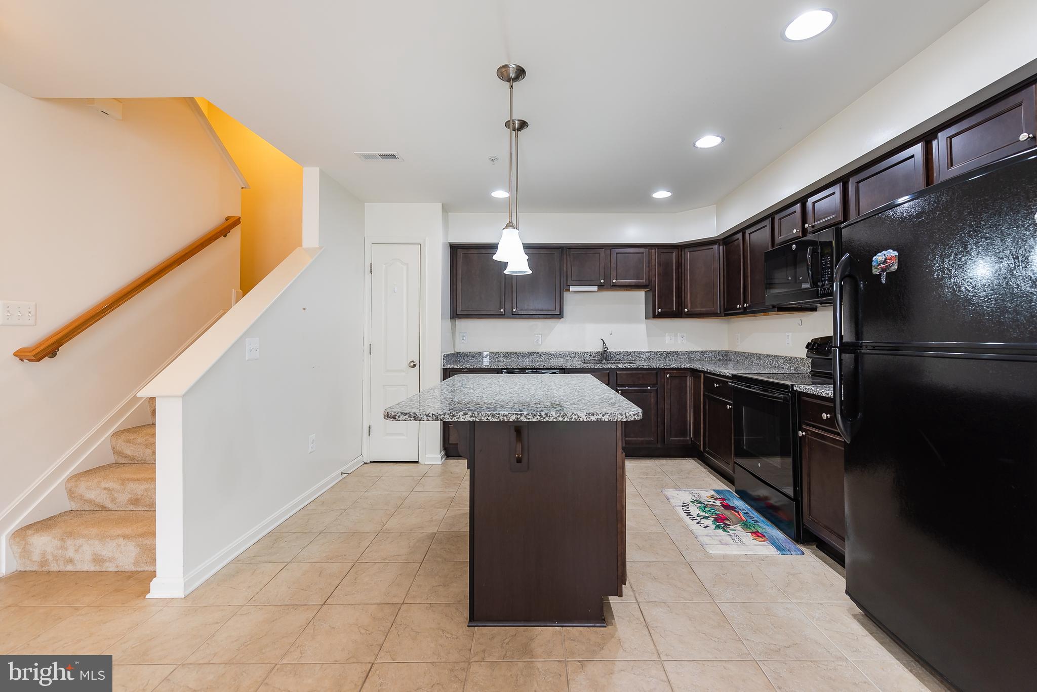 RESERVOIR RIDGE - Residential