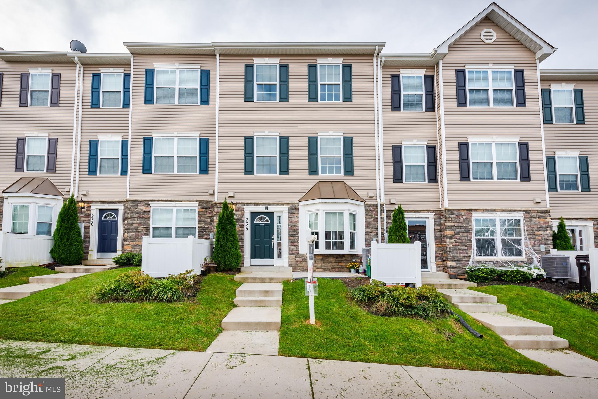 RESERVOIR RIDGE - Residential