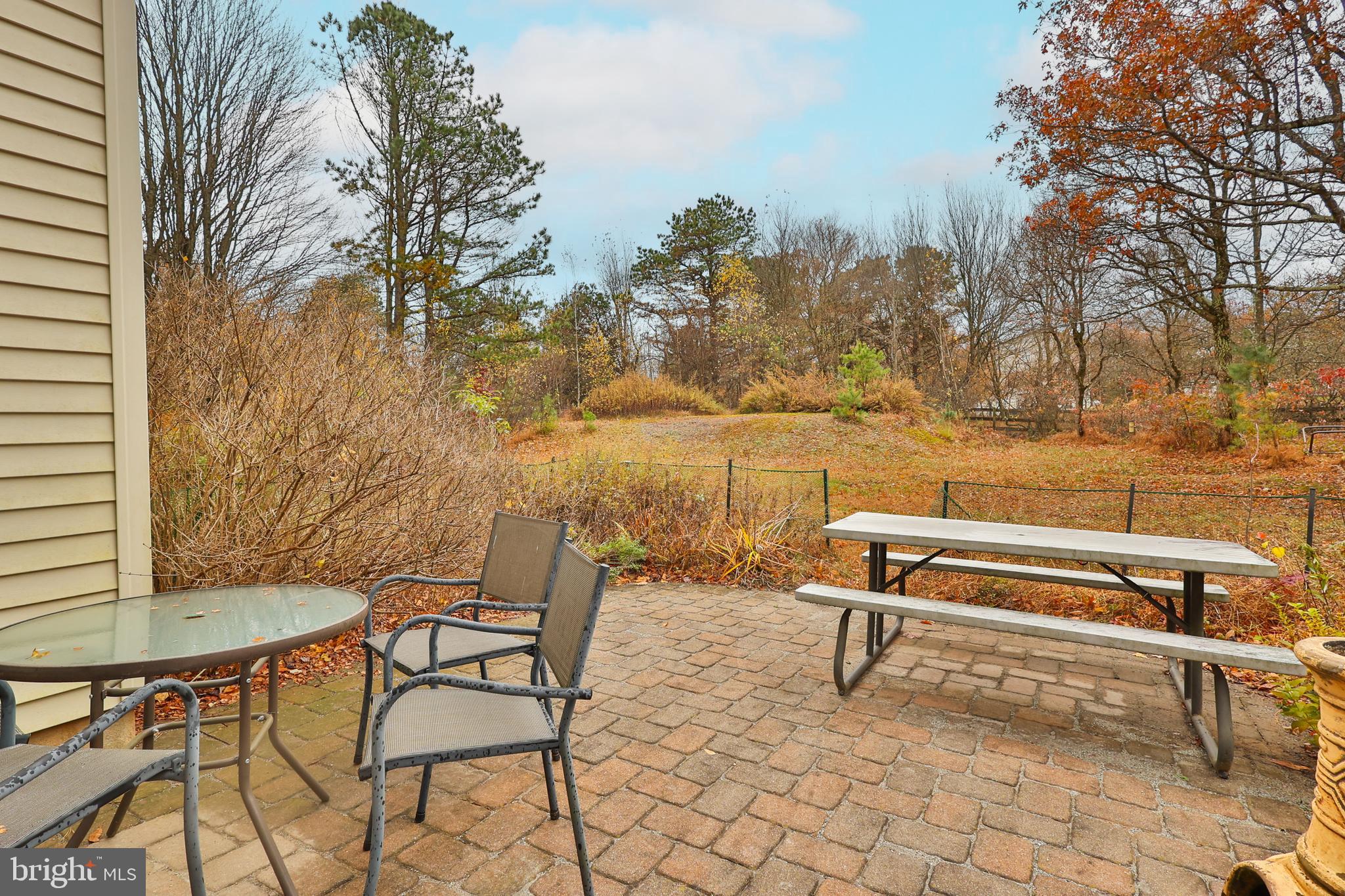 TOWEMENSING TRAILS - Residential