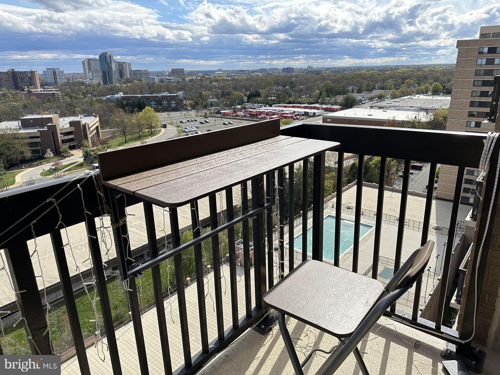 SKYLINE HOUSE - Residential Lease