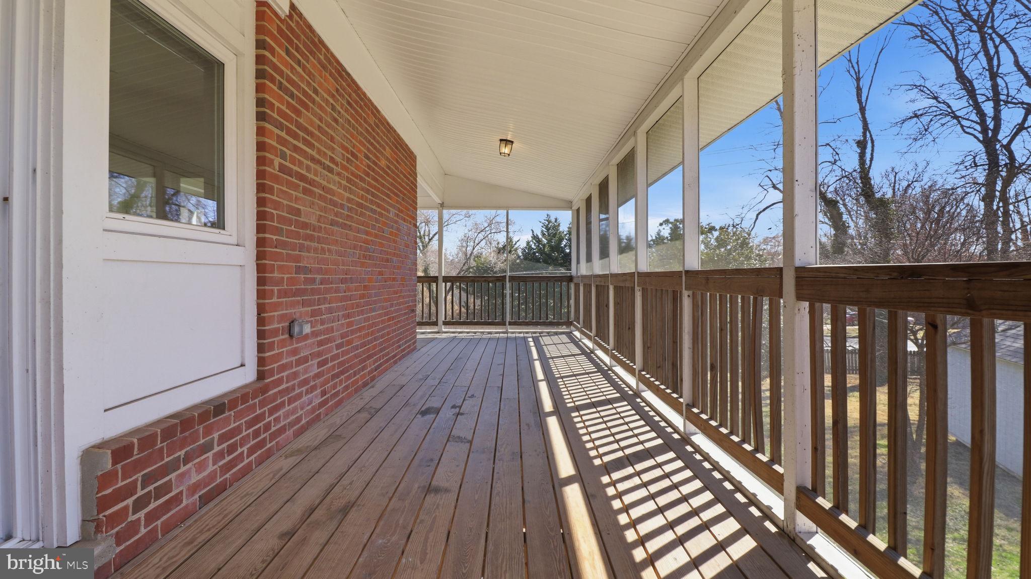 COUNTRY CLUB HILLS - Residential