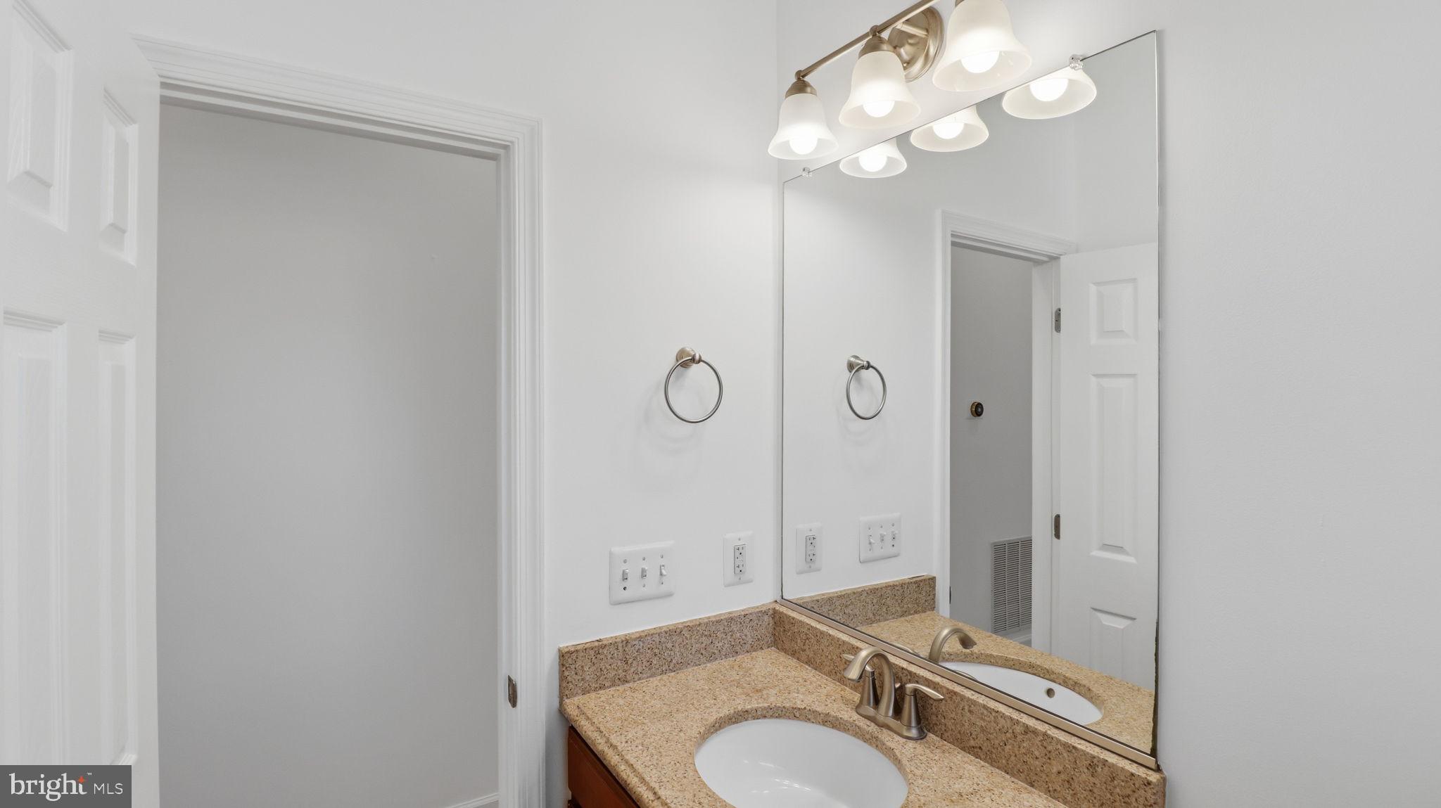 COUNTRY CLUB HILLS - Residential