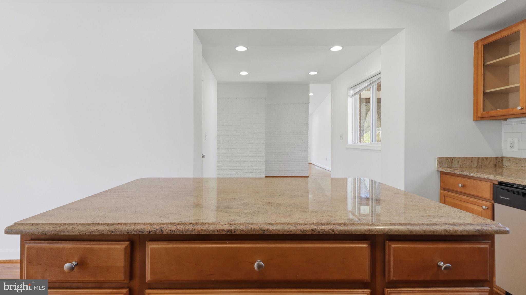 COUNTRY CLUB HILLS - Residential