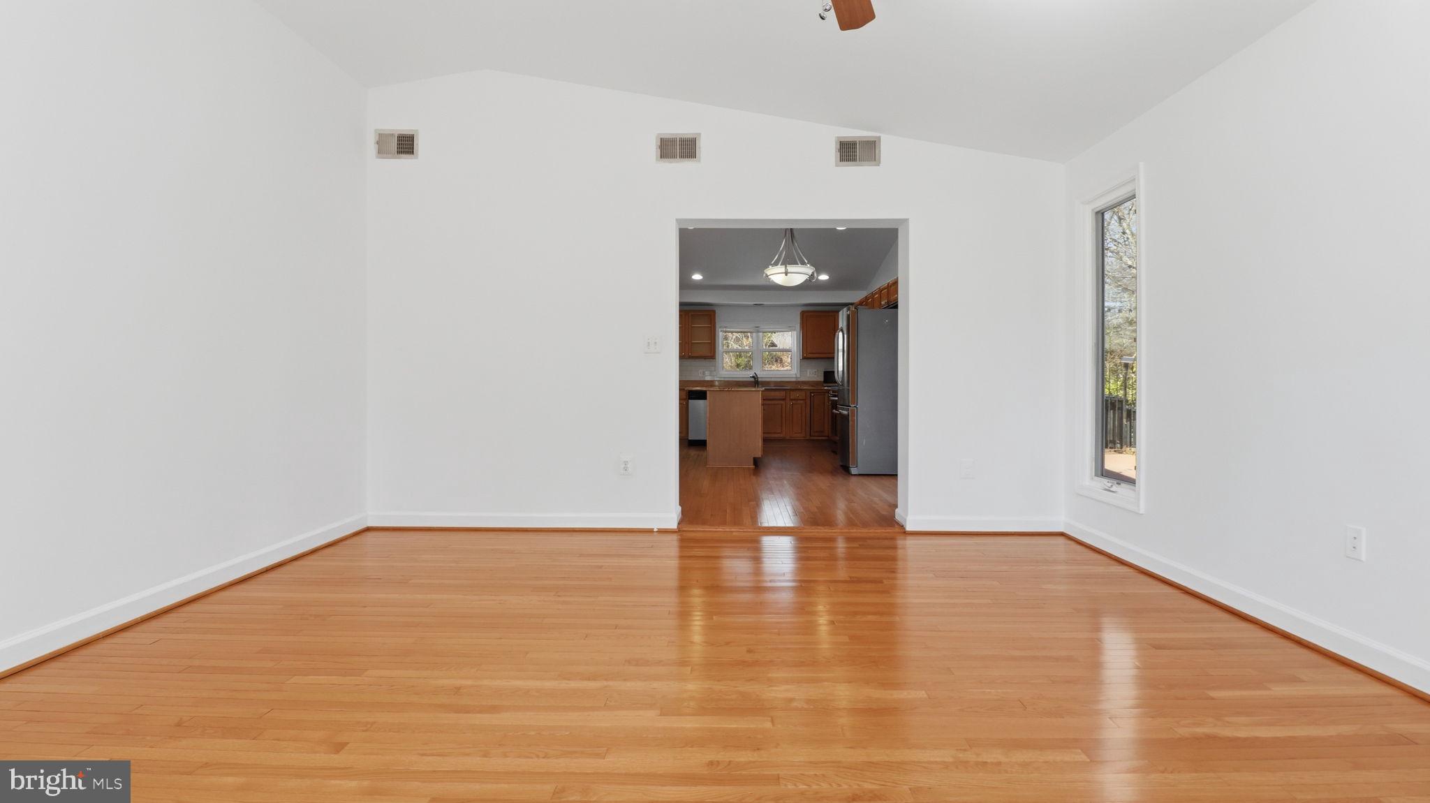 COUNTRY CLUB HILLS - Residential