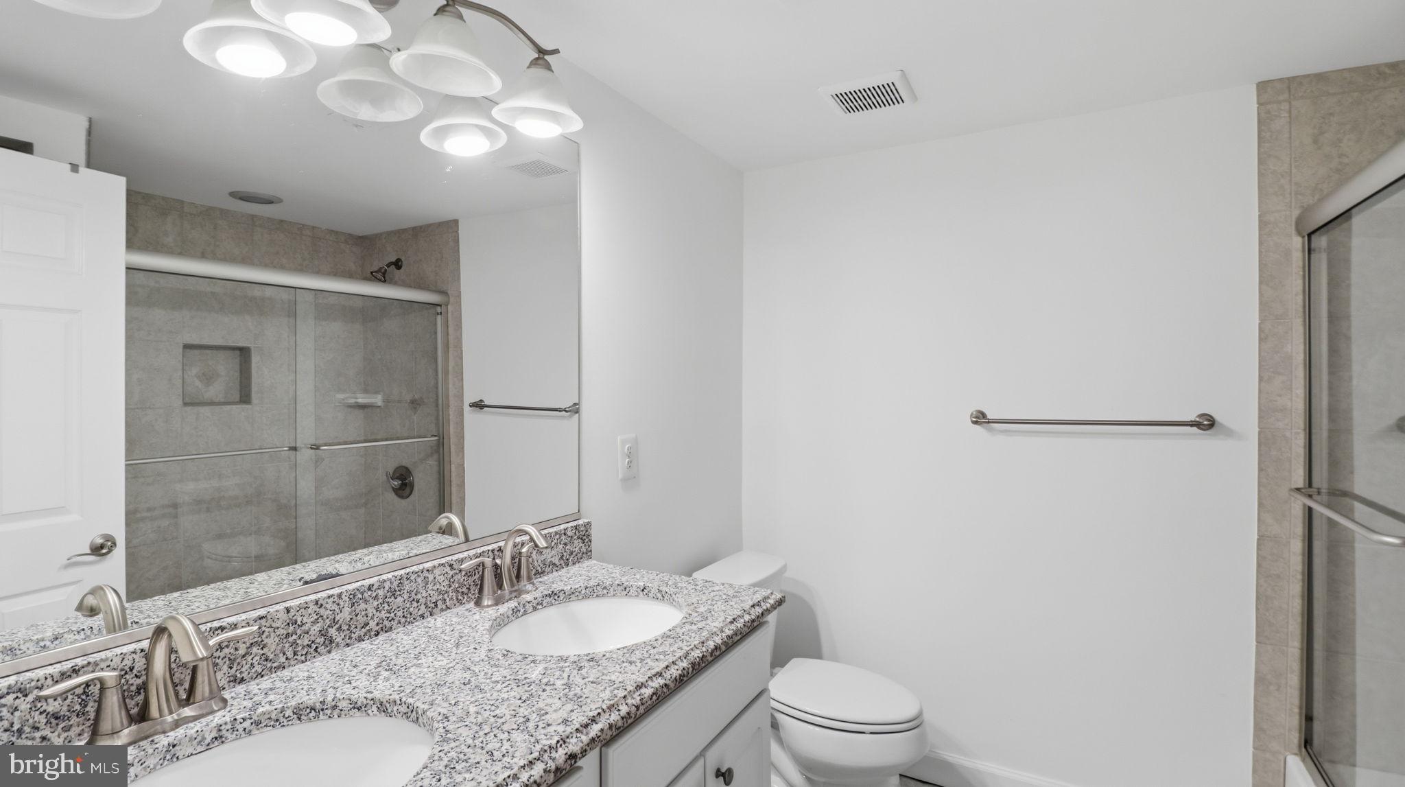 COUNTRY CLUB HILLS - Residential