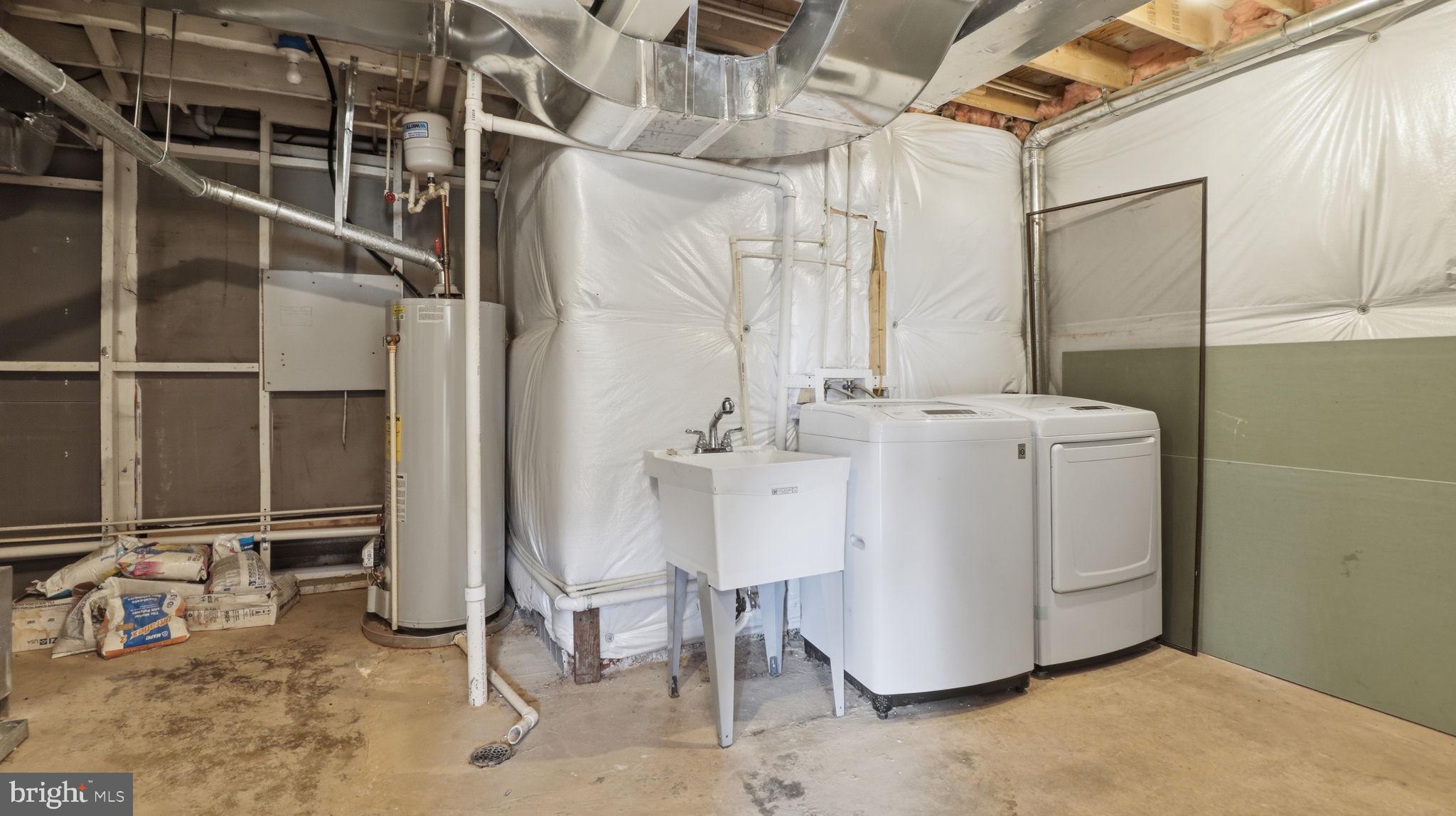 COUNTRY CLUB HILLS - Residential